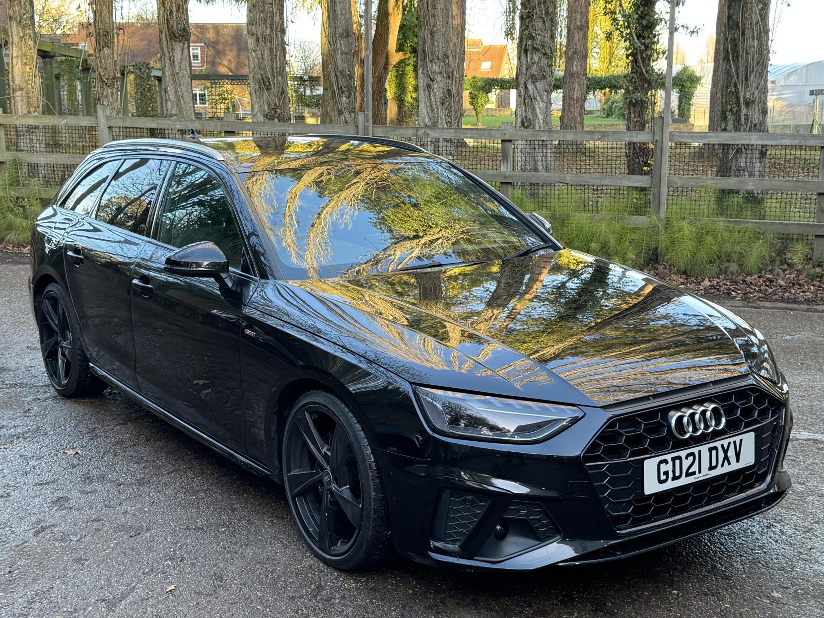 Audi A4 Avant 2.0 TDI 35 S line Estate 5dr Diesel S Tronic Euro 6 (s/s) (163 ps)