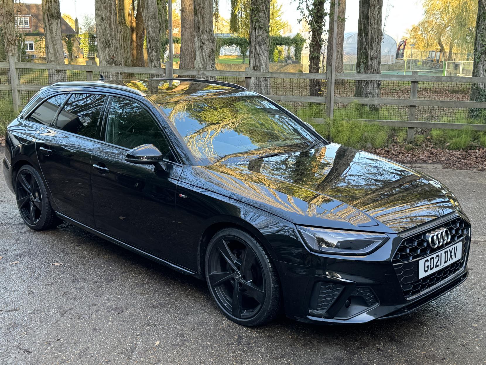 Audi A4 Avant 2.0 TDI 35 S line Estate 5dr Diesel S Tronic Euro 6 (s/s) (163 ps)