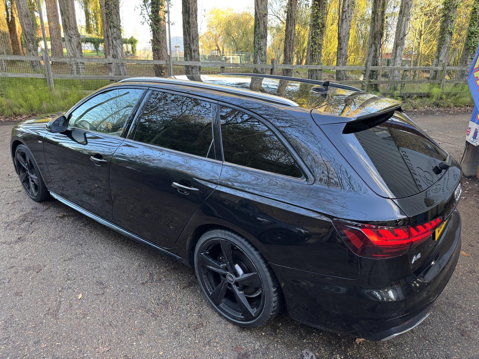 Audi A4 Avant 2.0 TDI 35 S line Estate 5dr Diesel S Tronic Euro 6 (s/s) (163 ps)