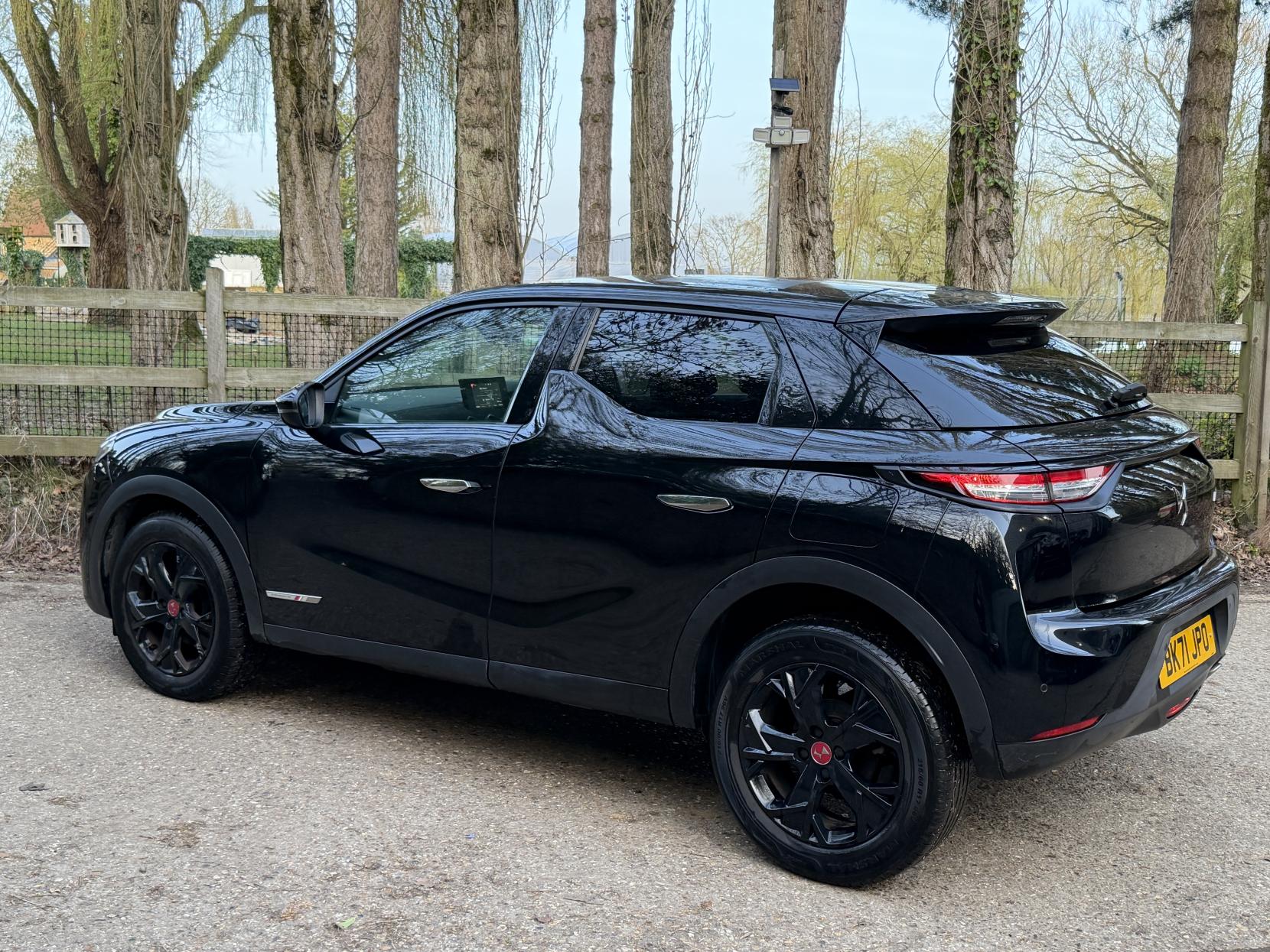 DS AUTOMOBILES DS 3 CROSSBACK 1.5 BlueHDi Performance Line Crossback 5dr Diesel Manual Euro 6 (s/s) (110 ps)