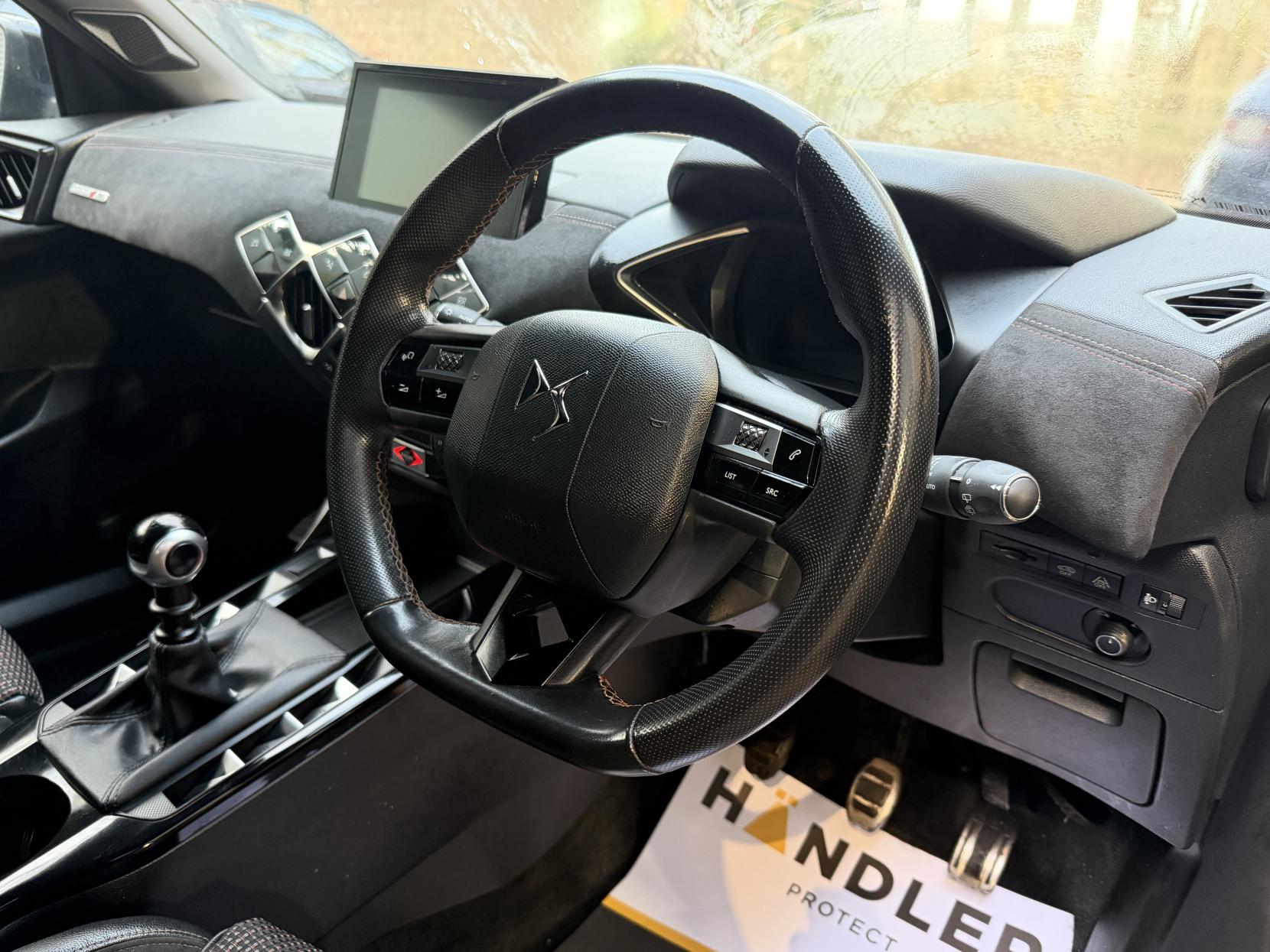 DS AUTOMOBILES DS 3 CROSSBACK 1.5 BlueHDi Performance Line Crossback 5dr Diesel Manual Euro 6 (s/s) (110 ps)