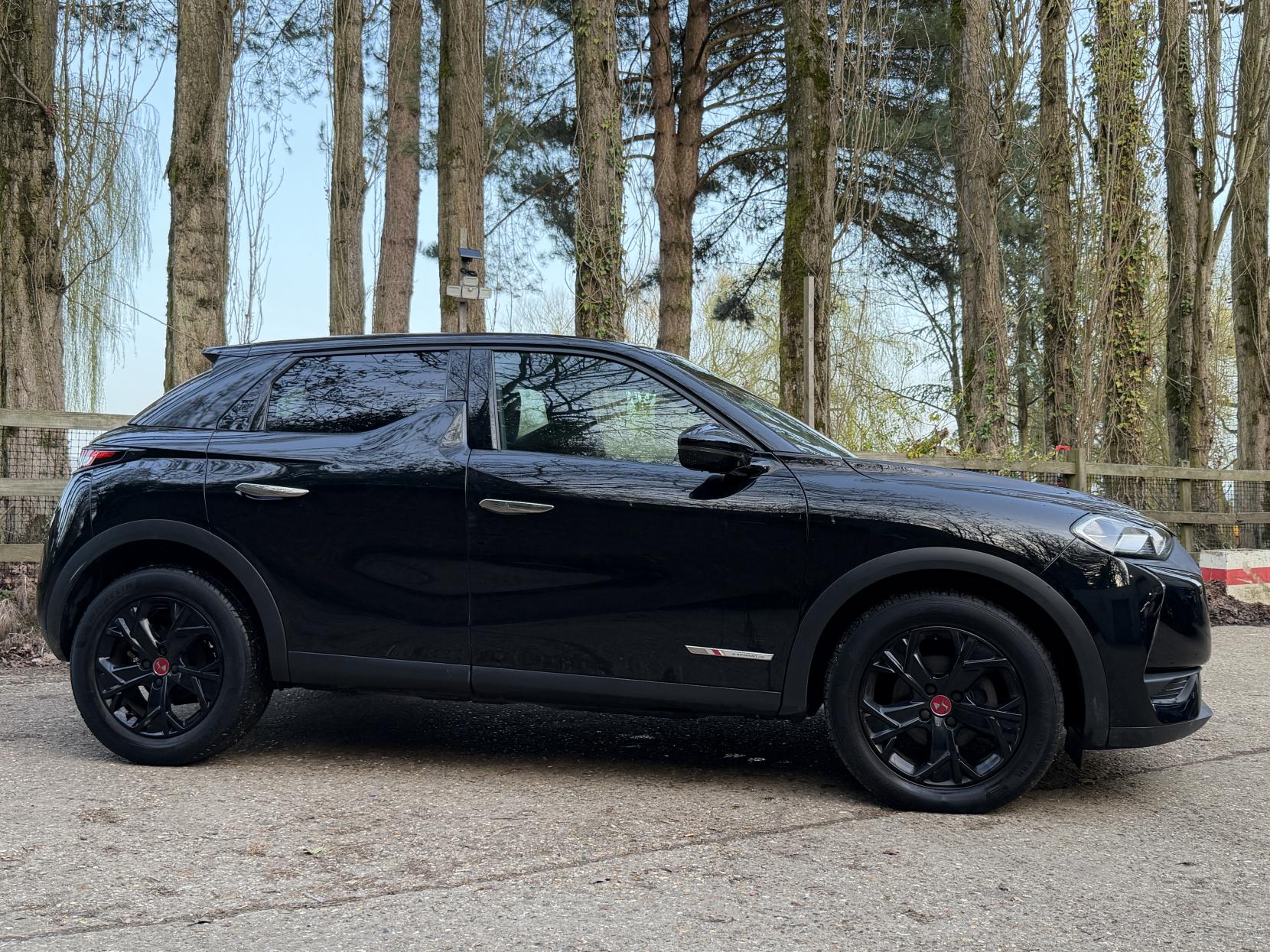 DS AUTOMOBILES DS 3 CROSSBACK 1.5 BlueHDi Performance Line Crossback 5dr Diesel Manual Euro 6 (s/s) (110 ps)