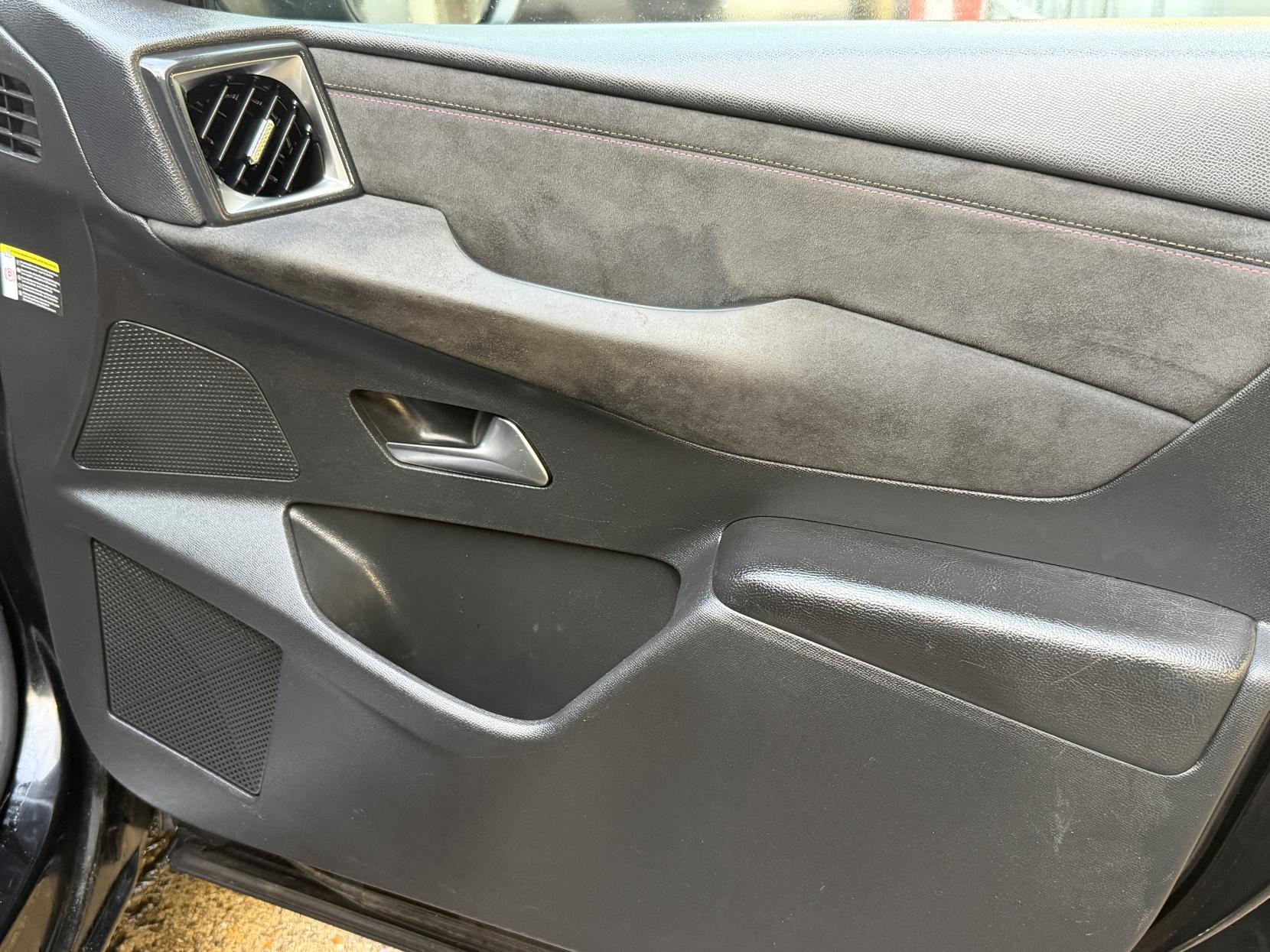 DS AUTOMOBILES DS 3 CROSSBACK 1.5 BlueHDi Performance Line Crossback 5dr Diesel Manual Euro 6 (s/s) (110 ps)