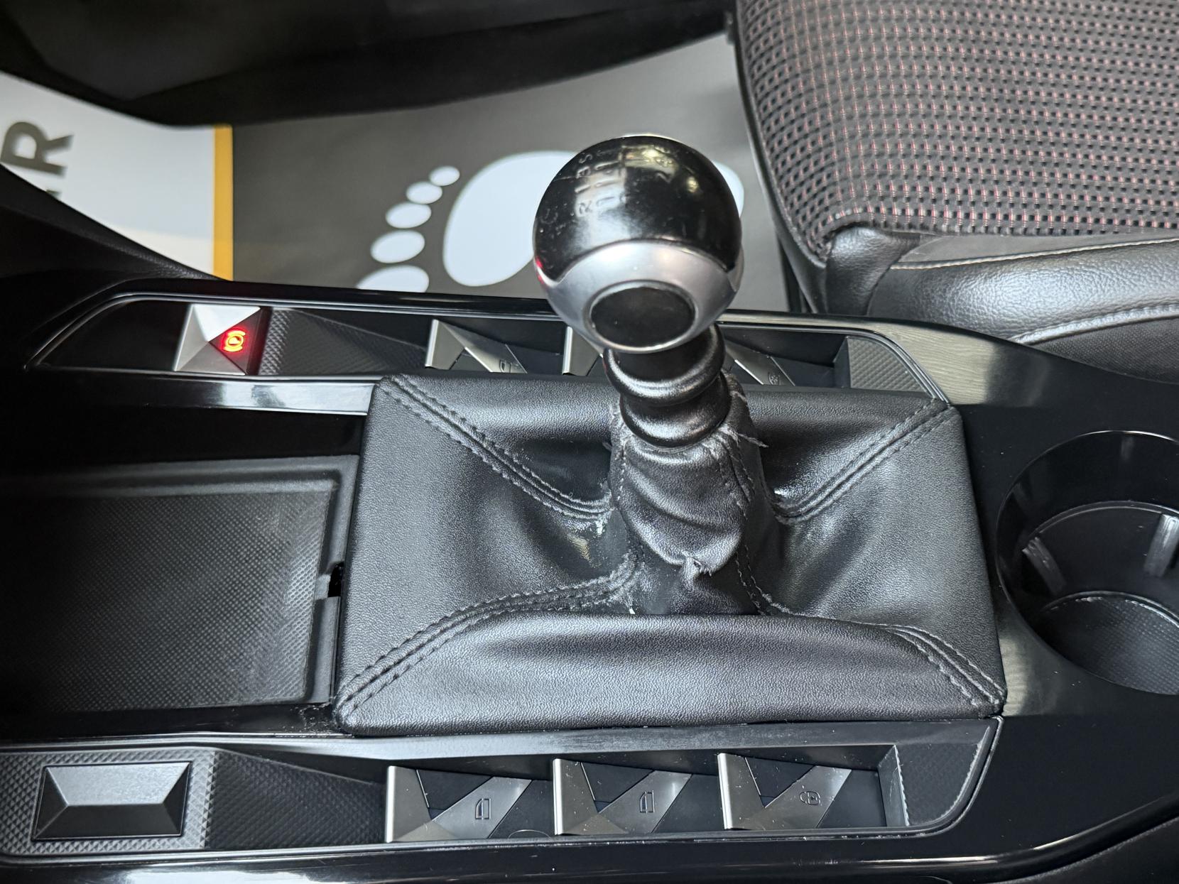 DS AUTOMOBILES DS 3 CROSSBACK 1.5 BlueHDi Performance Line Crossback 5dr Diesel Manual Euro 6 (s/s) (110 ps)