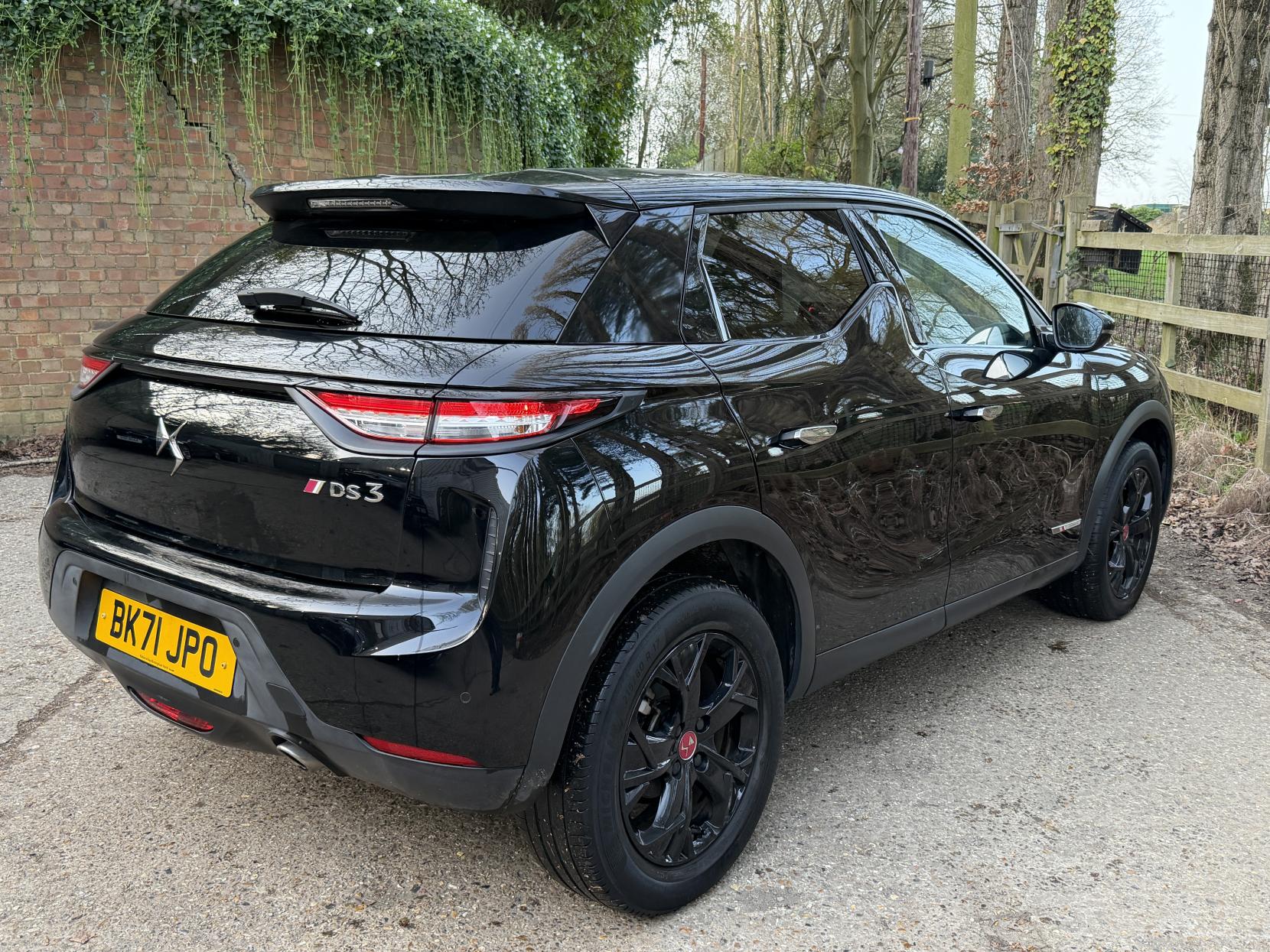 DS AUTOMOBILES DS 3 CROSSBACK 1.5 BlueHDi Performance Line Crossback 5dr Diesel Manual Euro 6 (s/s) (110 ps)