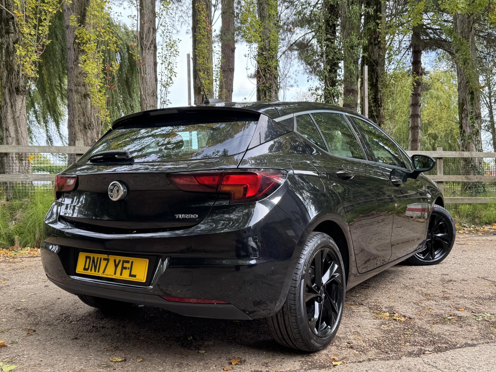 Vauxhall Astra 1.4i Turbo SRi Hatchback 5dr Petrol Manual Euro 6 (150 ps)