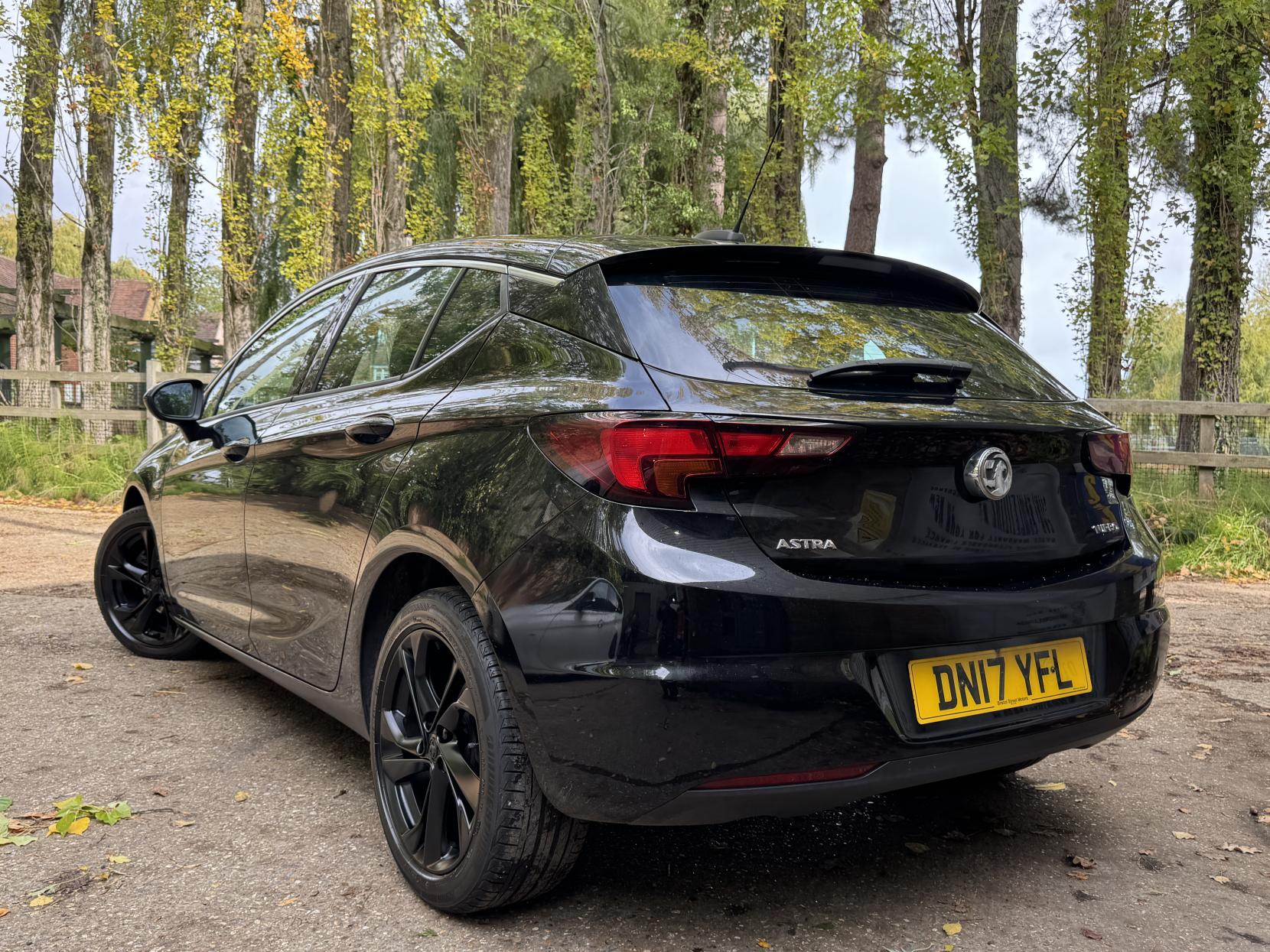 Vauxhall Astra 1.4i Turbo SRi Hatchback 5dr Petrol Manual Euro 6 (150 ps)