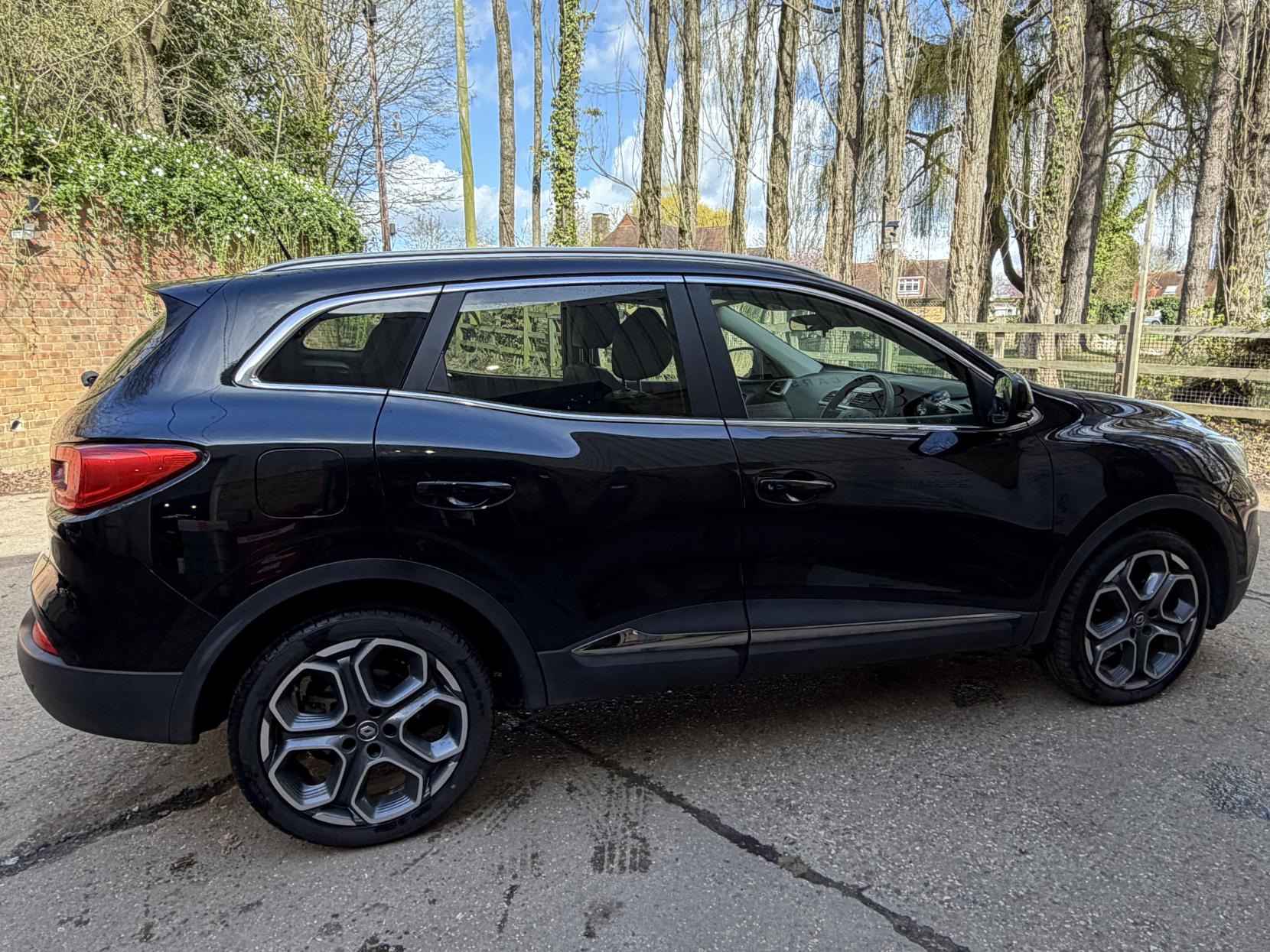 Renault Kadjar 1.2 TCe Dynamique S Nav SUV 5dr Petrol Manual Euro 6 (s/s) (130 ps)