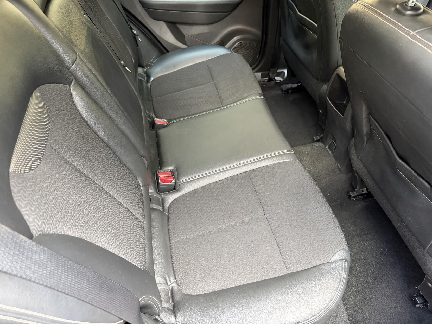 Renault Kadjar 1.2 TCe Dynamique S Nav SUV 5dr Petrol Manual Euro 6 (s/s) (130 ps)