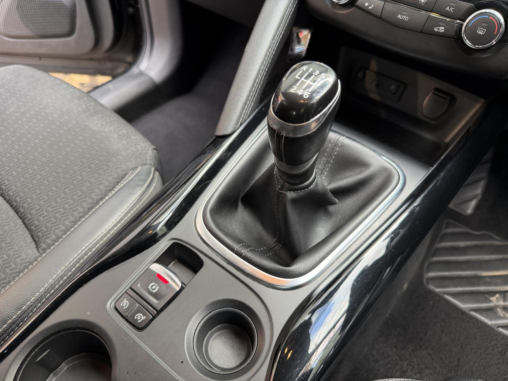 Renault Kadjar 1.2 TCe Dynamique S Nav SUV 5dr Petrol Manual Euro 6 (s/s) (130 ps)