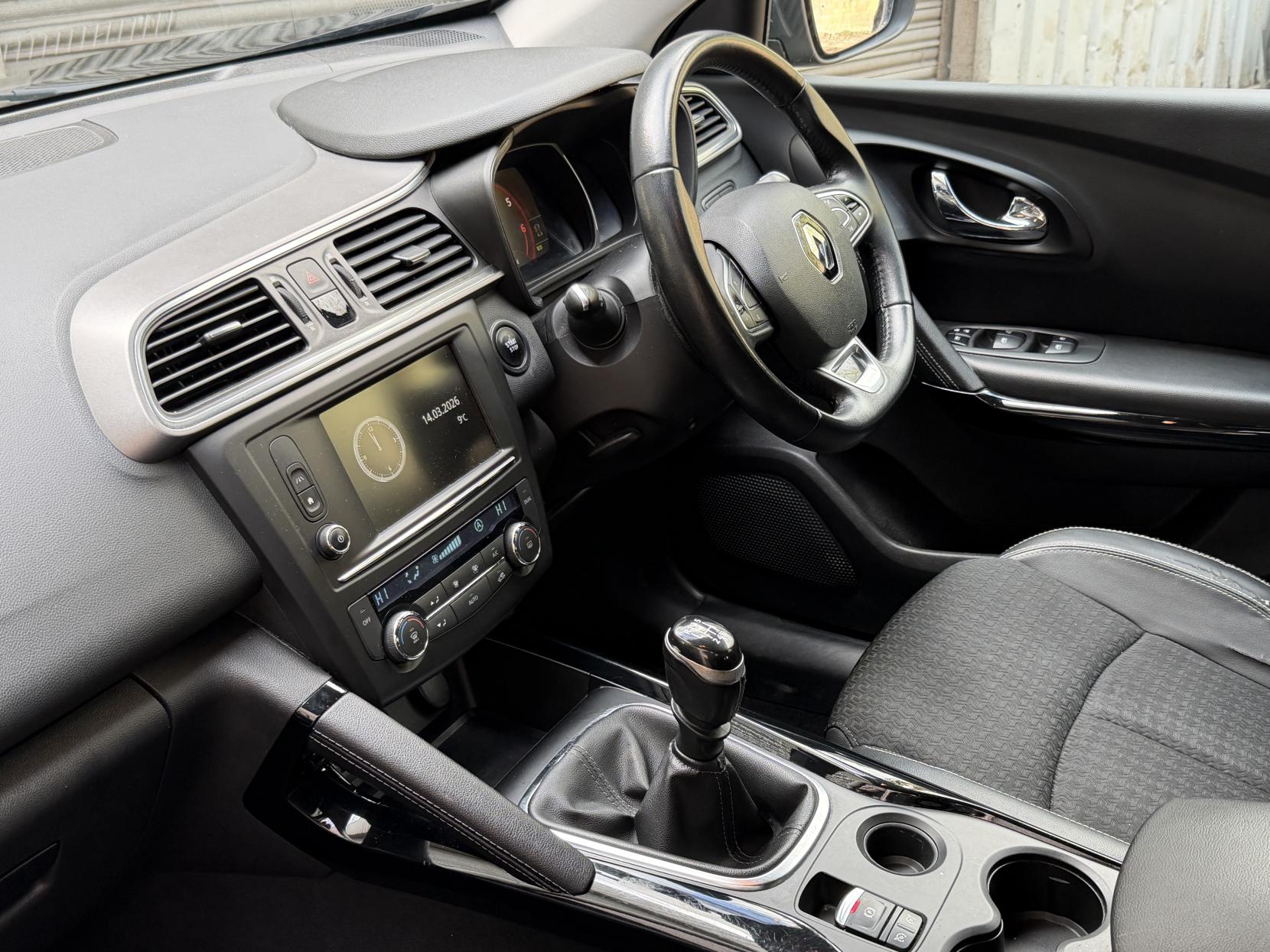 Renault Kadjar 1.2 TCe Dynamique S Nav SUV 5dr Petrol Manual Euro 6 (s/s) (130 ps)