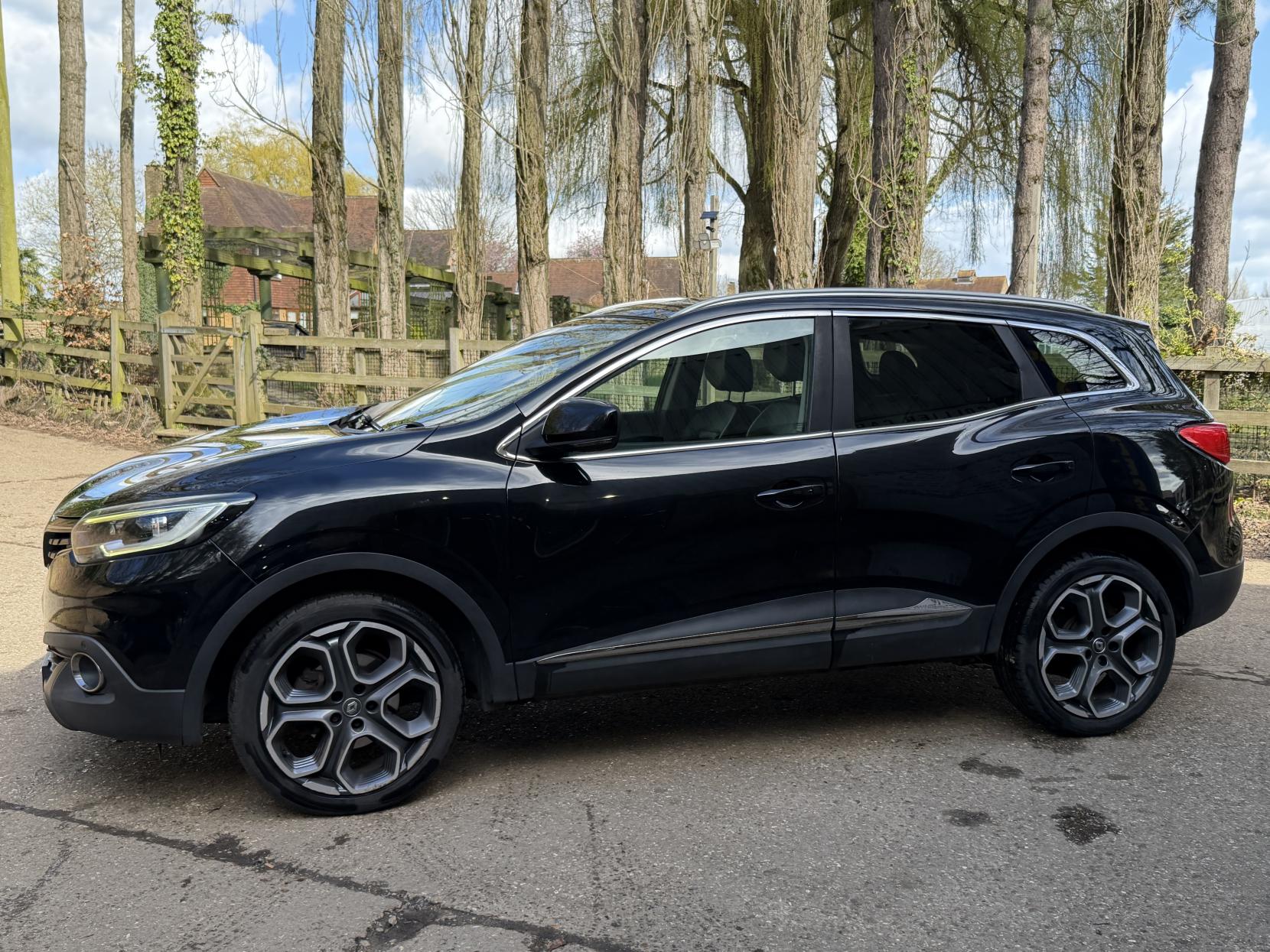 Renault Kadjar 1.2 TCe Dynamique S Nav SUV 5dr Petrol Manual Euro 6 (s/s) (130 ps)