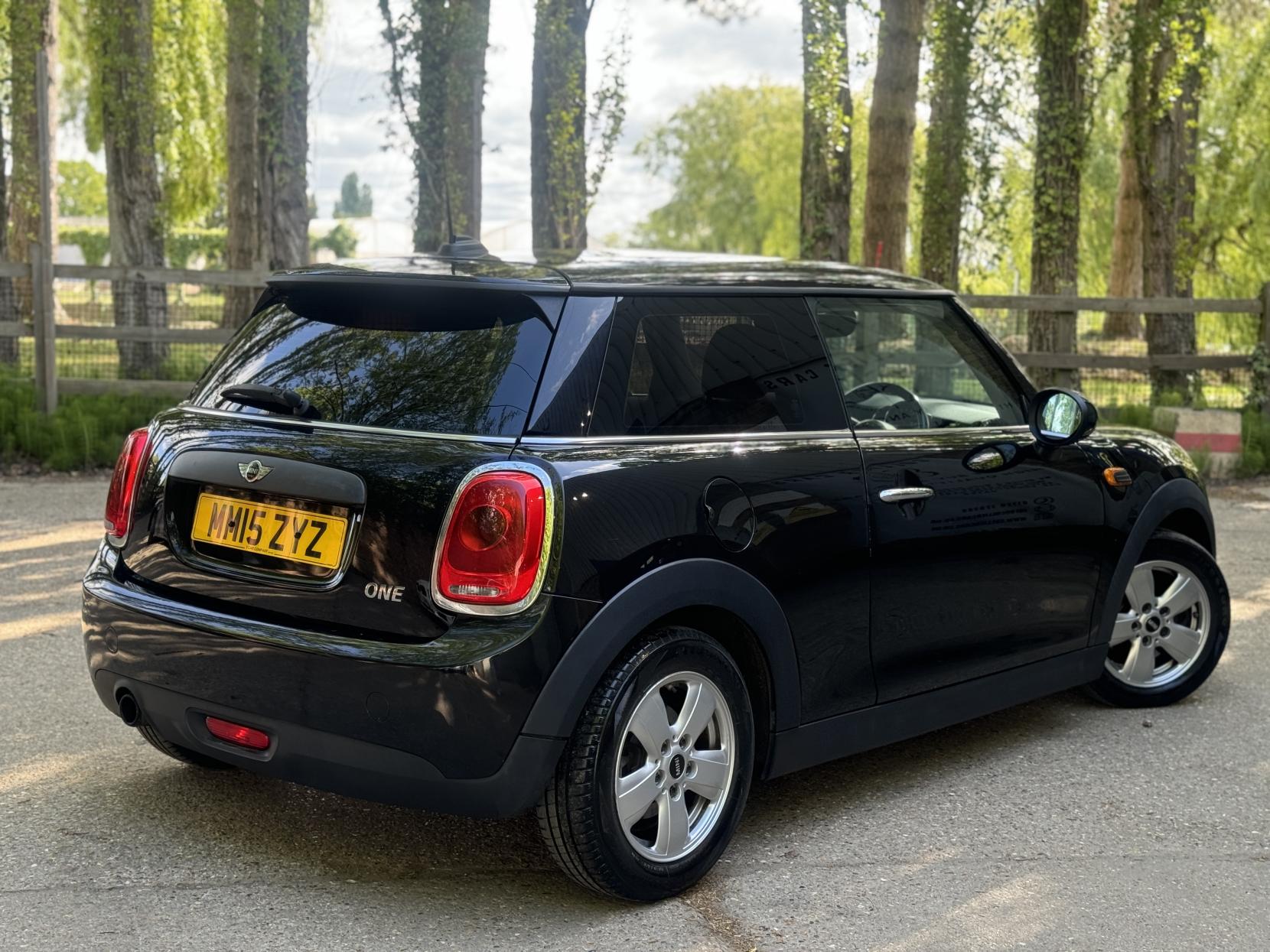 MINI Hatch 1.2 One Hatchback 3dr Petrol Manual Euro 6 (s/s) (102 ps)