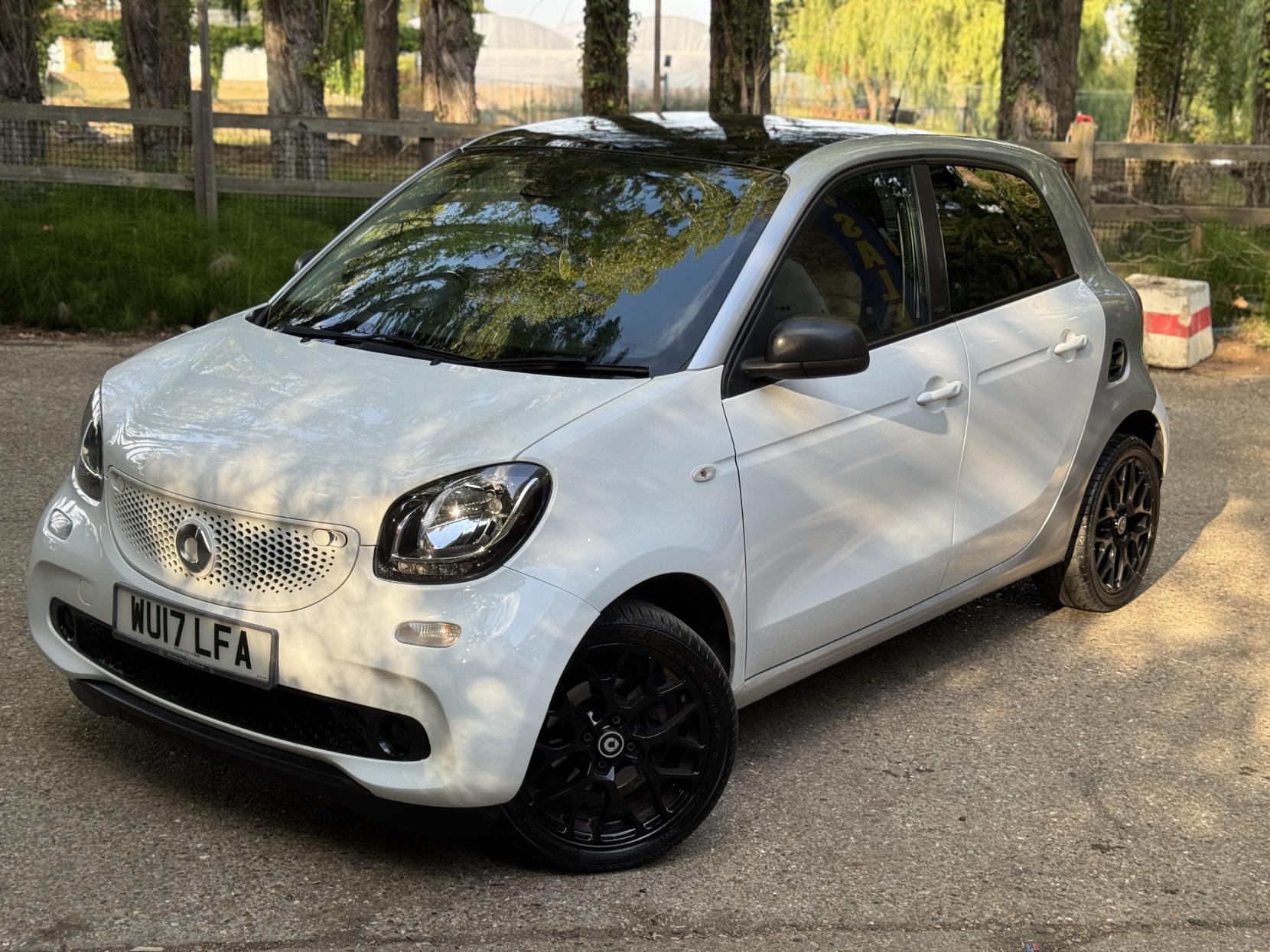 Smart forfour 0.9T Prime (Premium) Hatchback 5dr Petrol Twinamic Euro 6 (s/s) (90 ps)