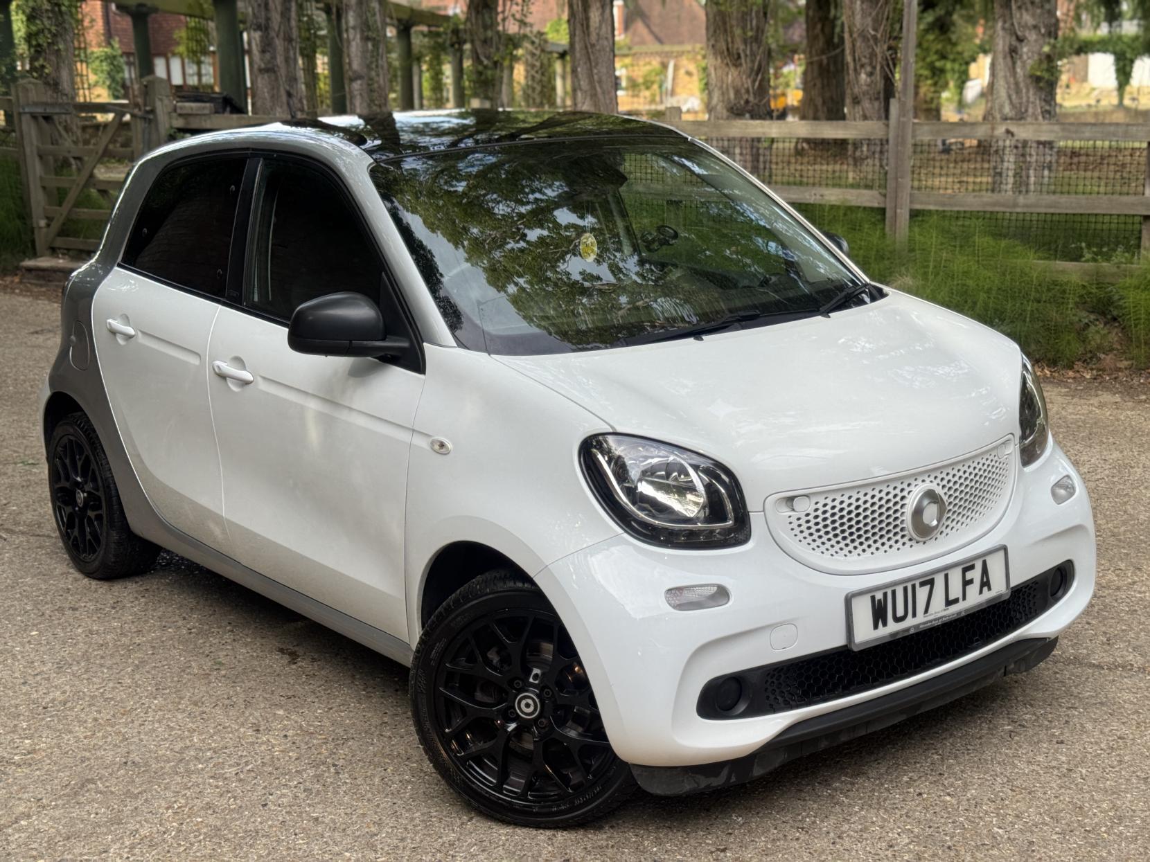 Smart forfour 0.9T Prime (Premium) Hatchback 5dr Petrol Twinamic Euro 6 (s/s) (90 ps)