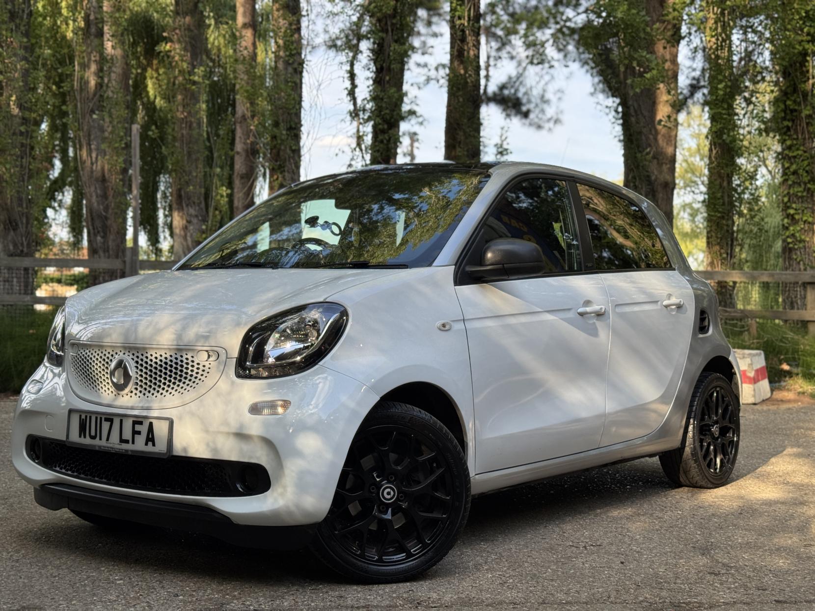 Smart forfour 0.9T Prime (Premium) Hatchback 5dr Petrol Twinamic Euro 6 (s/s) (90 ps)