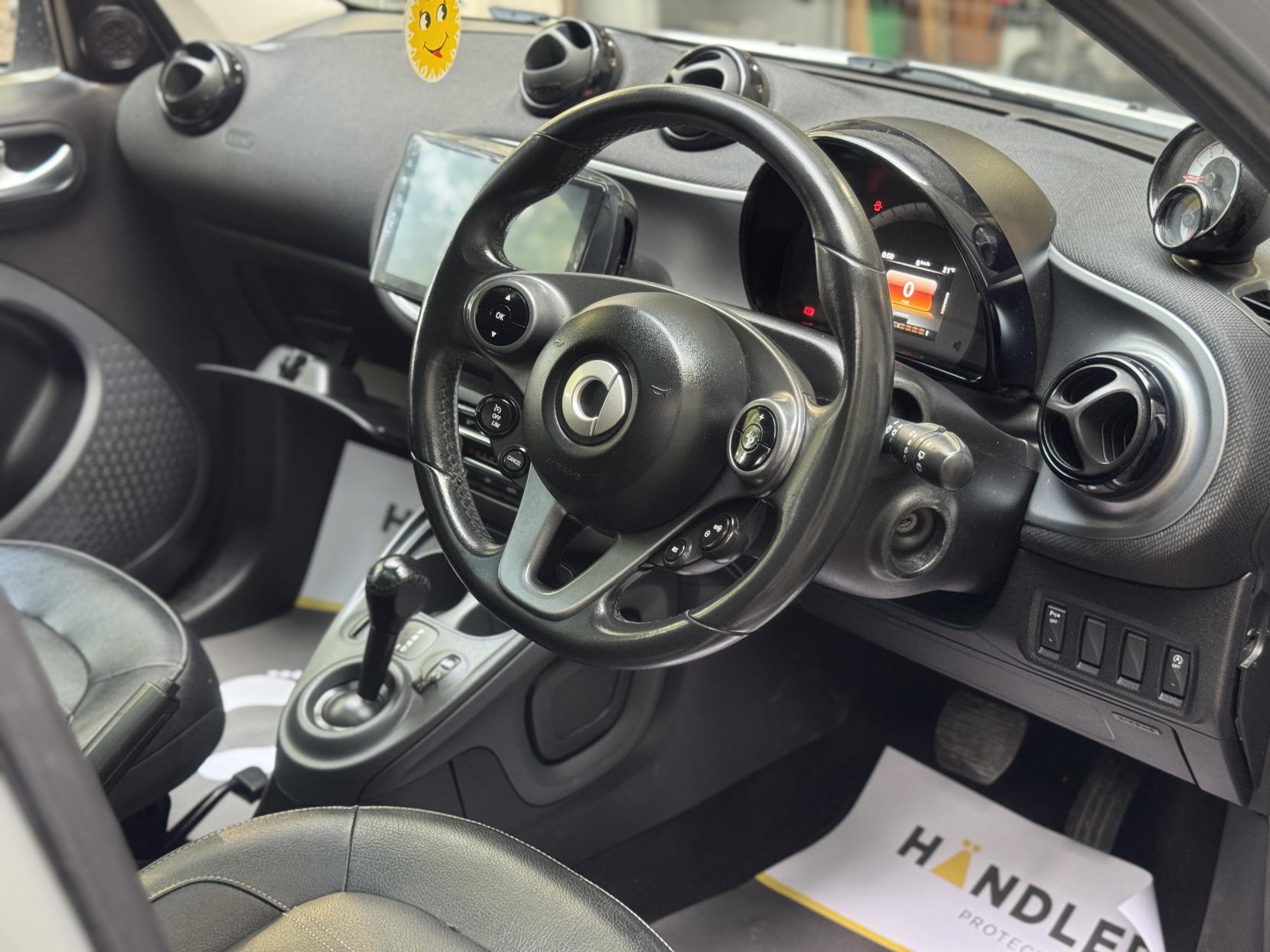 Smart forfour 0.9T Prime (Premium) Hatchback 5dr Petrol Twinamic Euro 6 (s/s) (90 ps)
