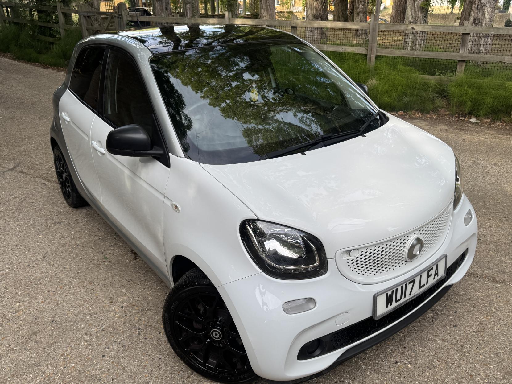 Smart forfour 0.9T Prime (Premium) Hatchback 5dr Petrol Twinamic Euro 6 (s/s) (90 ps)