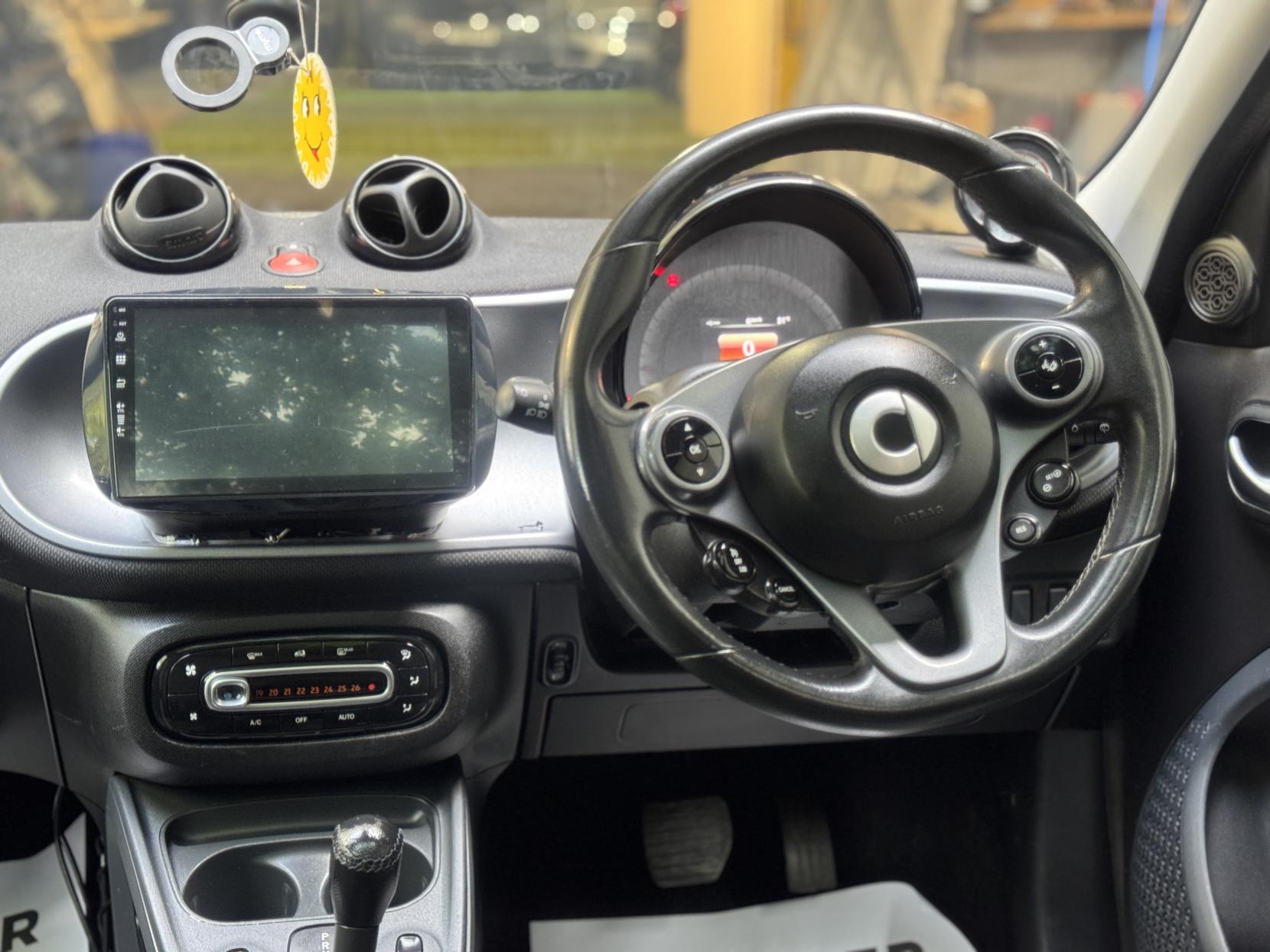 Smart forfour 0.9T Prime (Premium) Hatchback 5dr Petrol Twinamic Euro 6 (s/s) (90 ps)