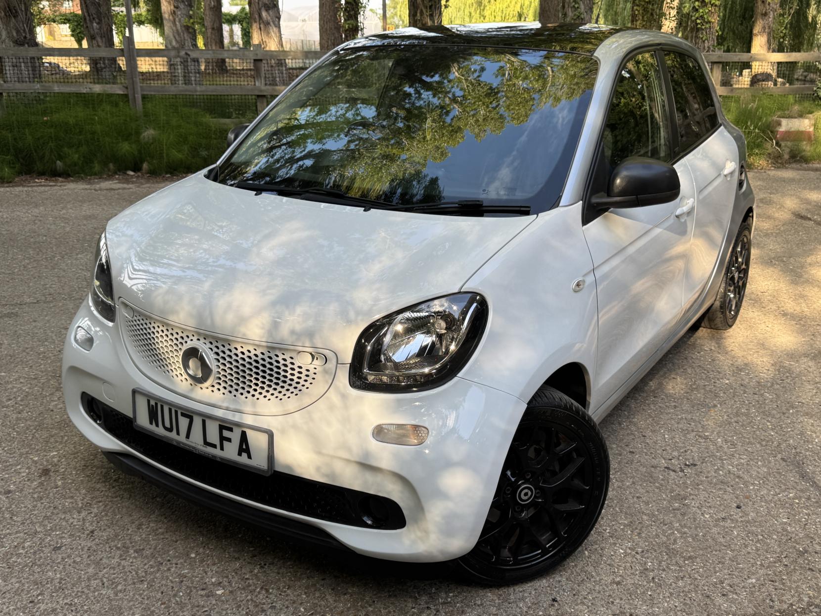 Smart forfour 0.9T Prime (Premium) Hatchback 5dr Petrol Twinamic Euro 6 (s/s) (90 ps)