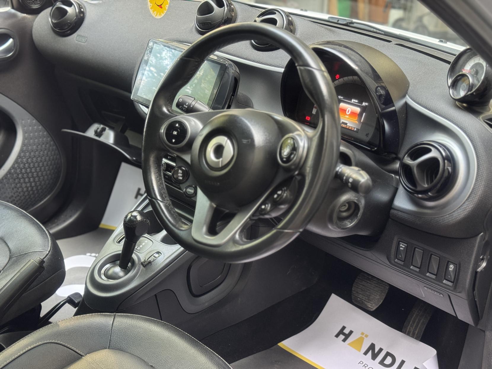 Smart forfour 0.9T Prime (Premium) Hatchback 5dr Petrol Twinamic Euro 6 (s/s) (90 ps)