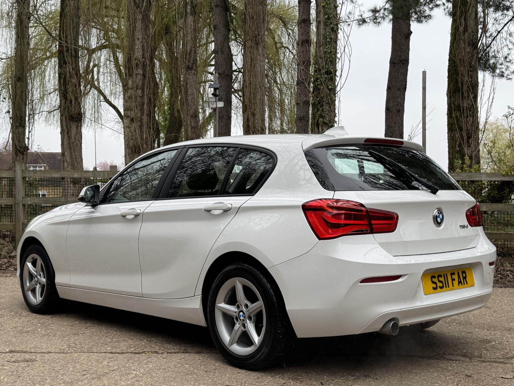 BMW 1 Series 1.5 116d SE Hatchback 5dr Diesel Manual Euro 6 (s/s) (116 ps)