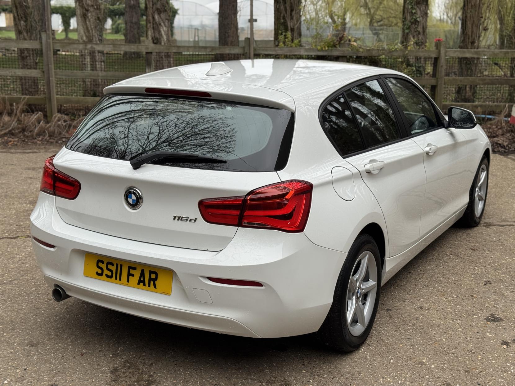 BMW 1 Series 1.5 116d SE Hatchback 5dr Diesel Manual Euro 6 (s/s) (116 ps)
