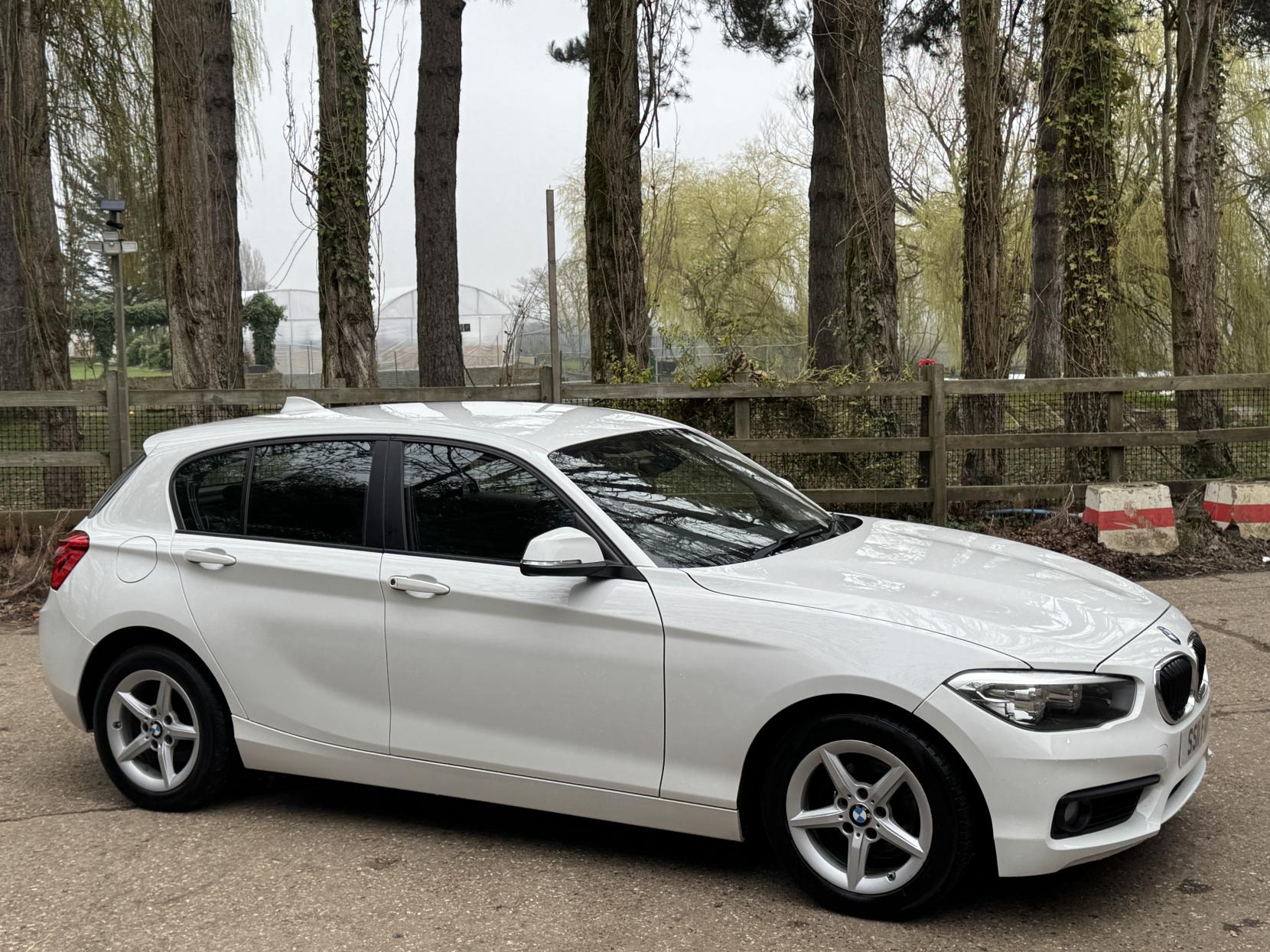 BMW 1 Series 1.5 116d SE Hatchback 5dr Diesel Manual Euro 6 (s/s) (116 ps)