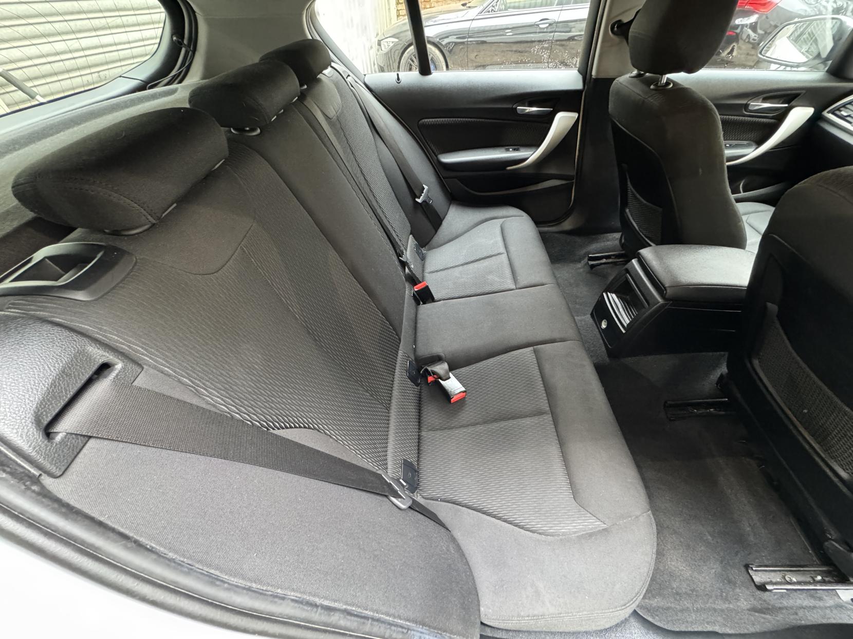 BMW 1 Series 1.5 116d SE Hatchback 5dr Diesel Manual Euro 6 (s/s) (116 ps)