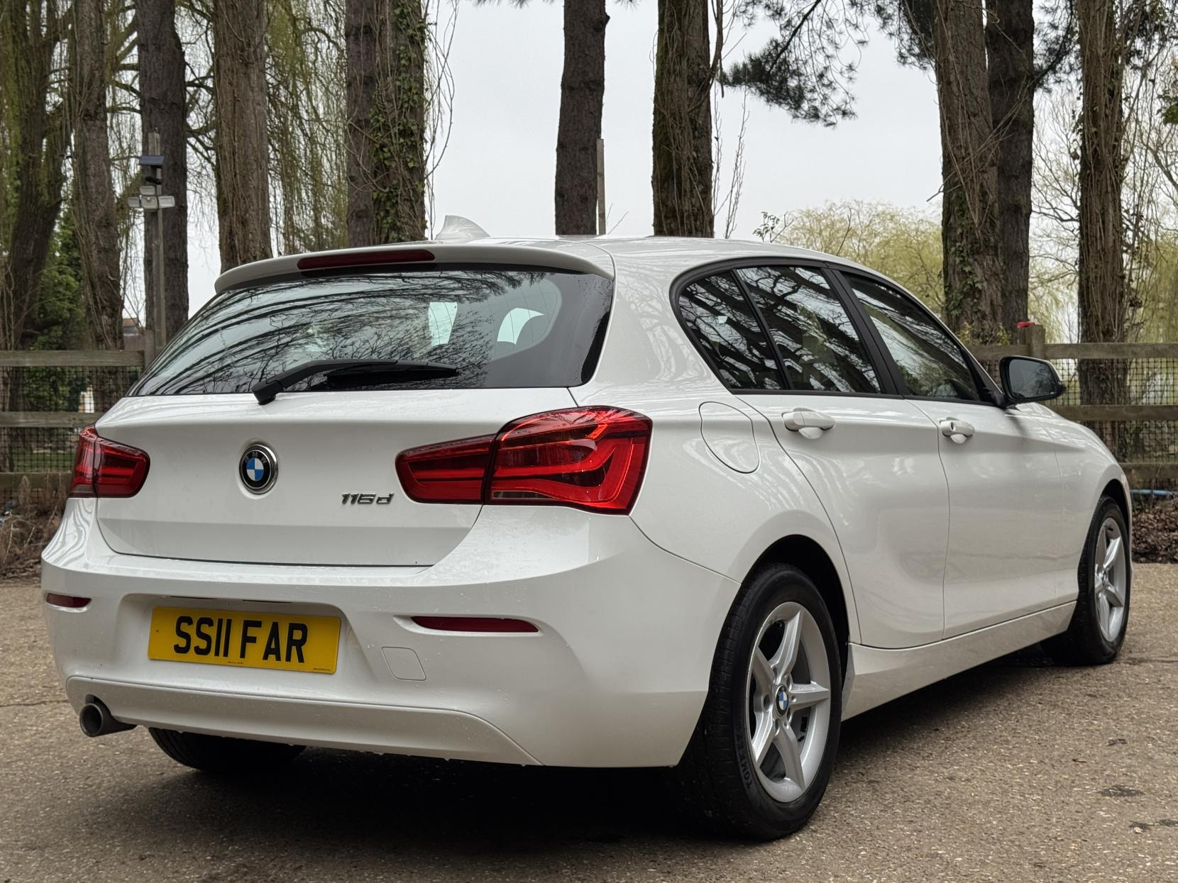 BMW 1 Series 1.5 116d SE Hatchback 5dr Diesel Manual Euro 6 (s/s) (116 ps)