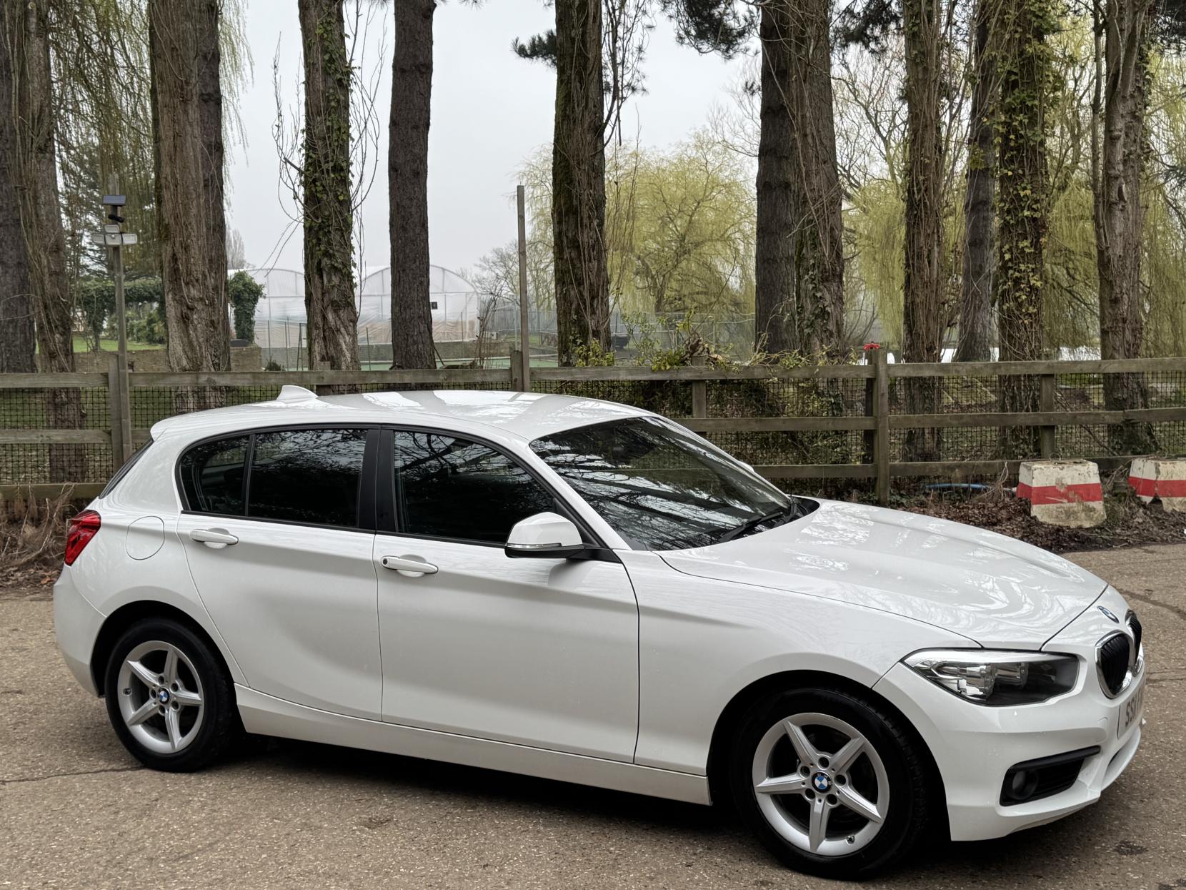 BMW 1 Series 1.5 116d SE Hatchback 5dr Diesel Manual Euro 6 (s/s) (116 ps)