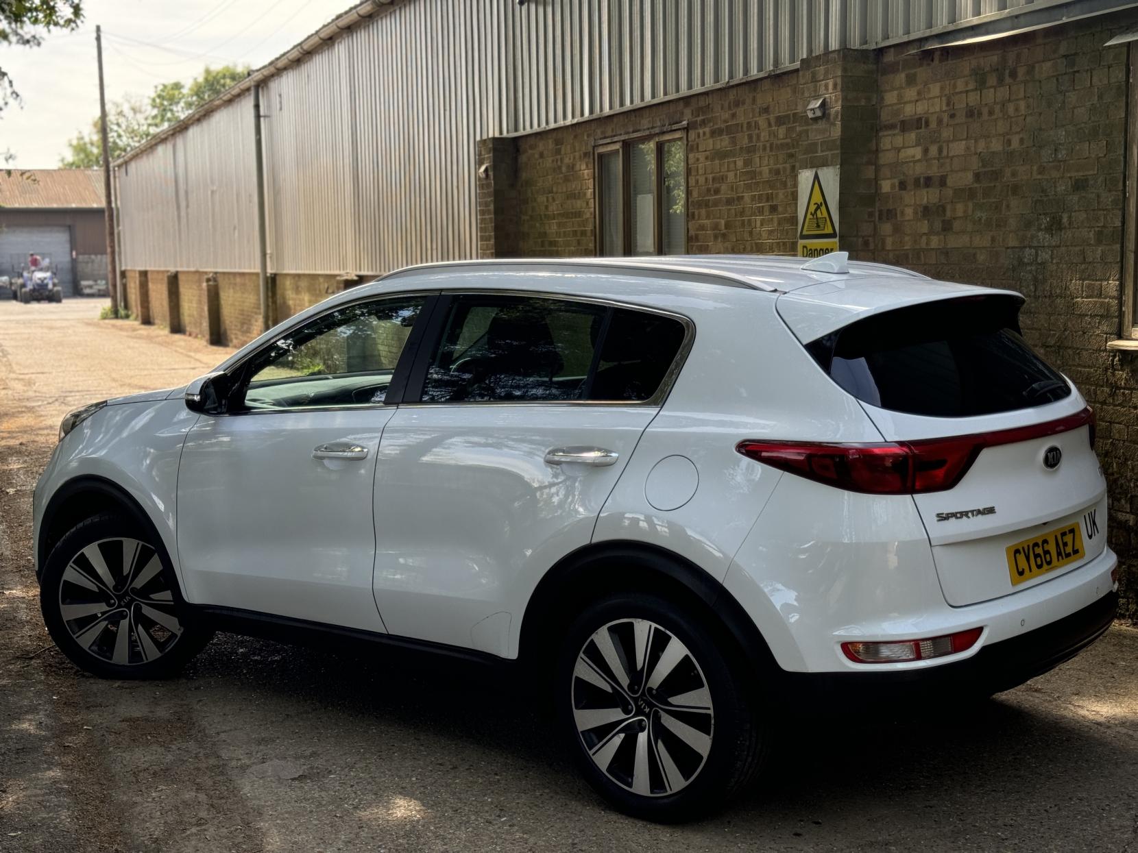 Kia Sportage 1.7 CRDi 3 SUV 5dr Diesel Manual Euro 6 (s/s) (114 bhp)