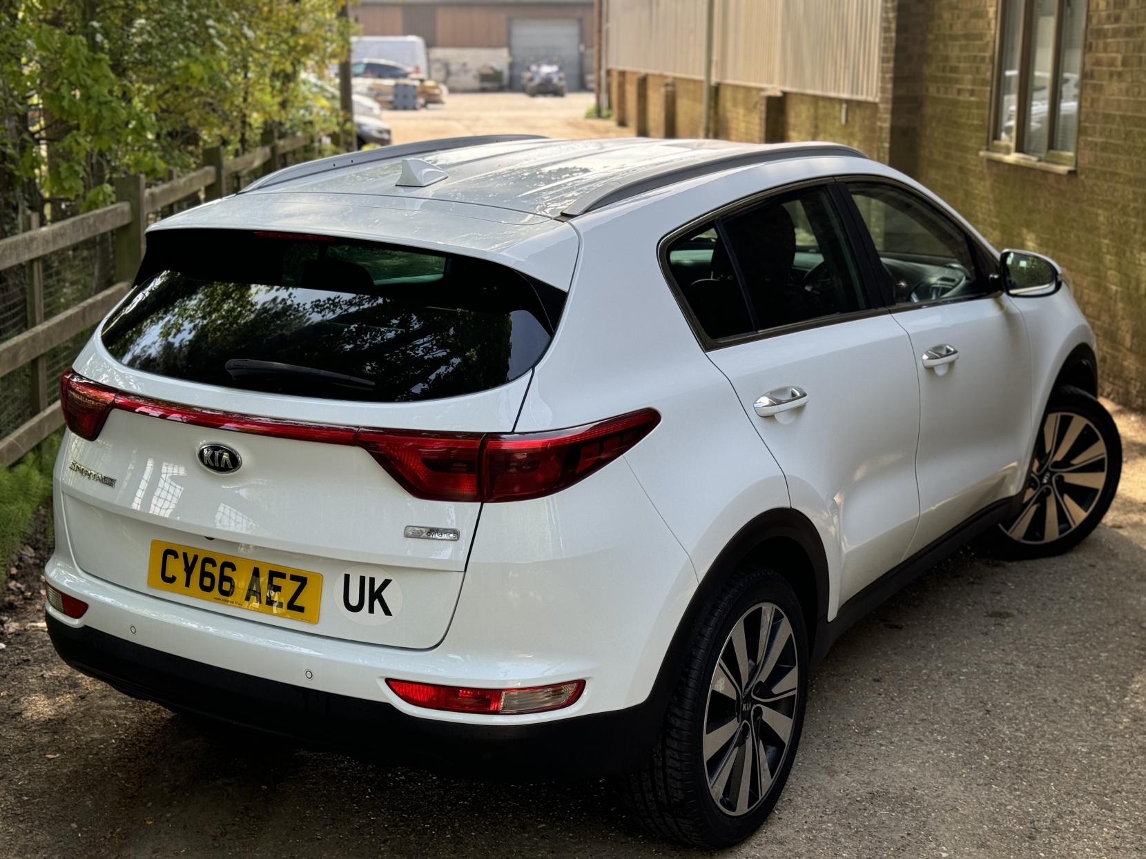 Kia Sportage 1.7 CRDi 3 SUV 5dr Diesel Manual Euro 6 (s/s) (114 bhp)