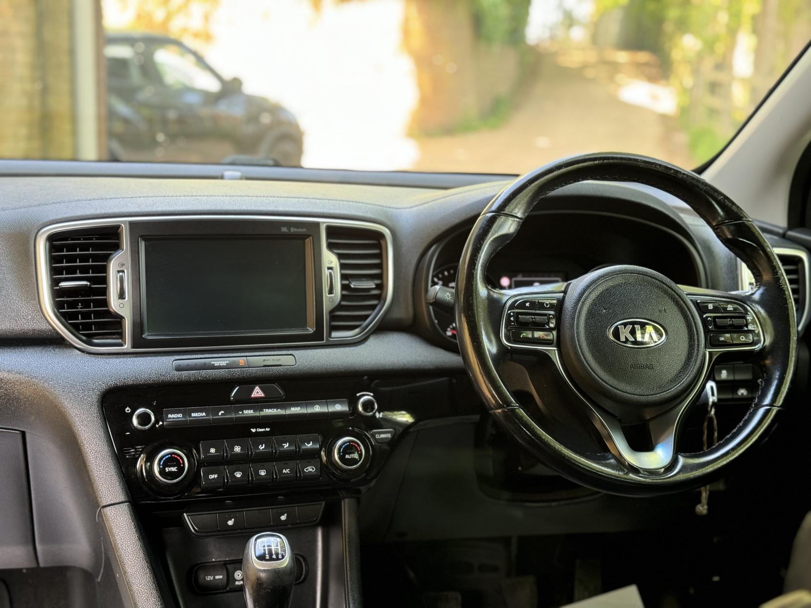 Kia Sportage 1.7 CRDi 3 SUV 5dr Diesel Manual Euro 6 (s/s) (114 bhp)