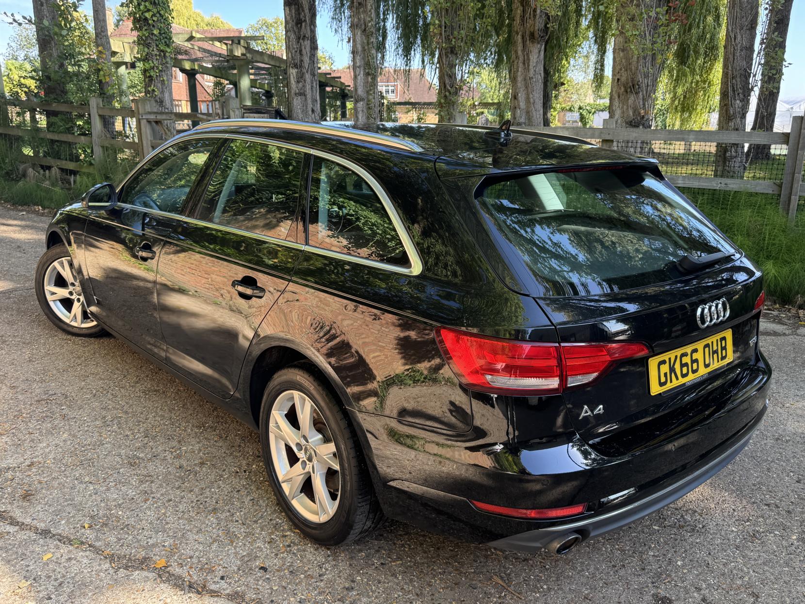 Audi A4 Avant 1.4 TFSI Sport Estate 5dr Petrol Manual Euro 6 (s/s) (150 ps)