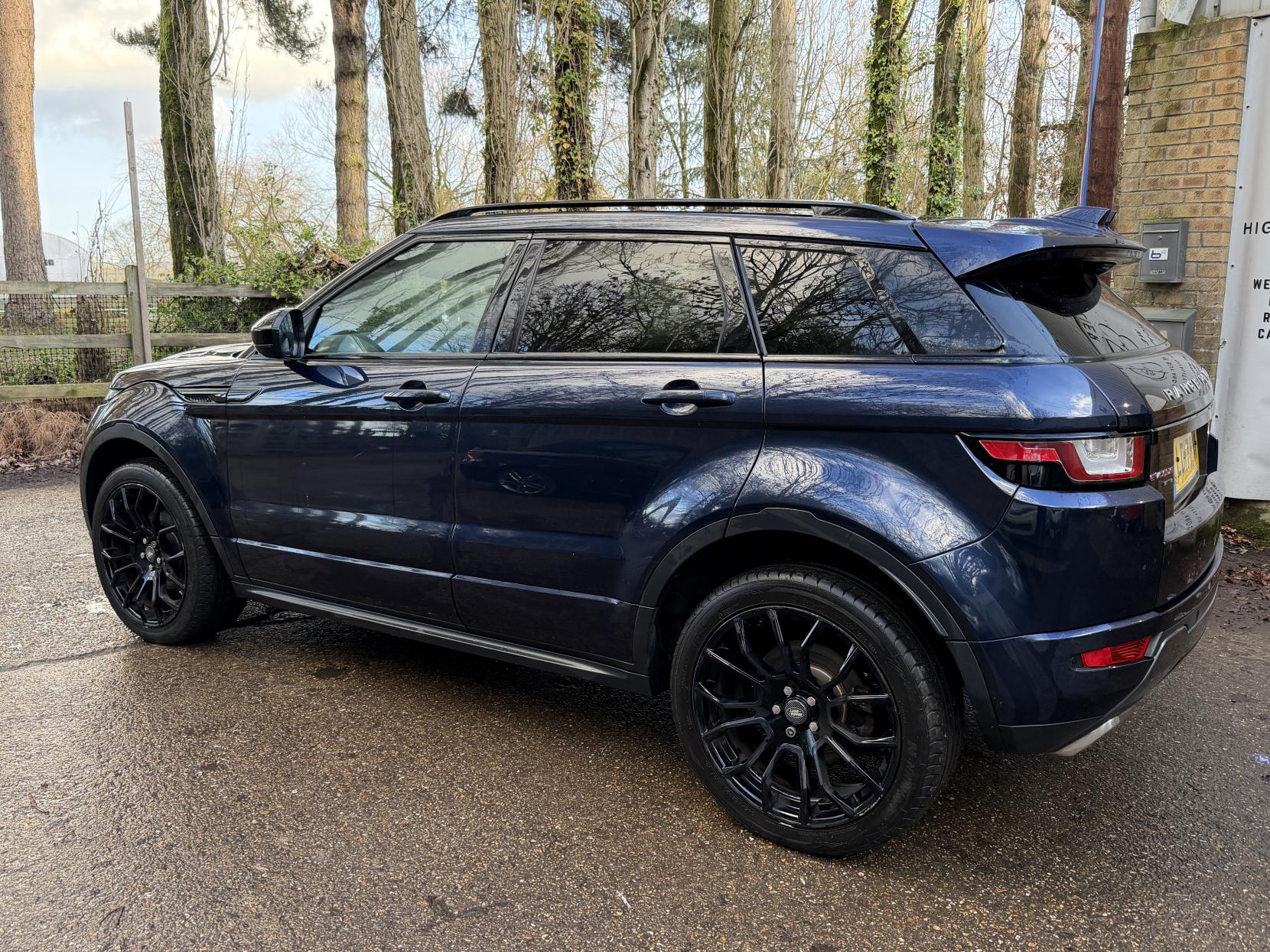 Land Rover Range Rover Evoque 2.0 TD4 HSE Dynamic SUV 5dr Diesel Auto 4WD Euro 6 (s/s) (180 ps)