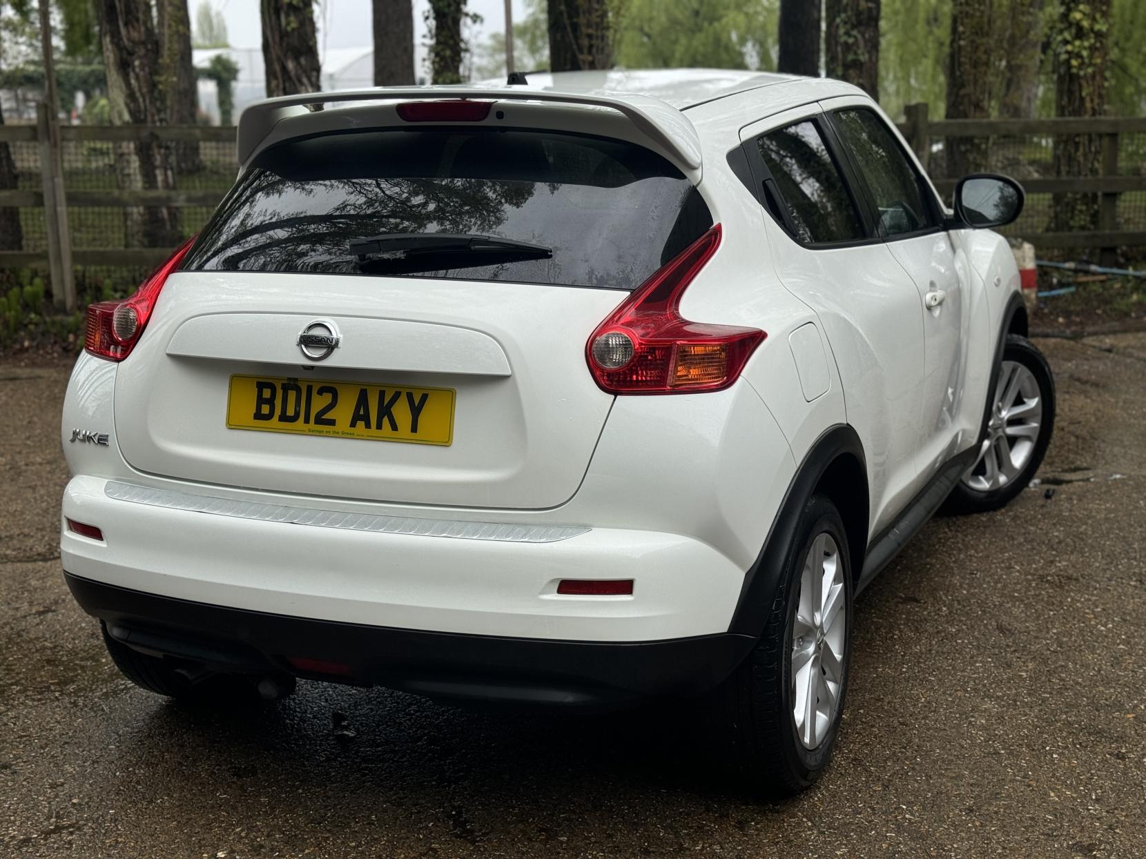Nissan Juke 1.6 Tekna SUV 5dr Petrol Manual Euro 5 (s/s) (117 ps)