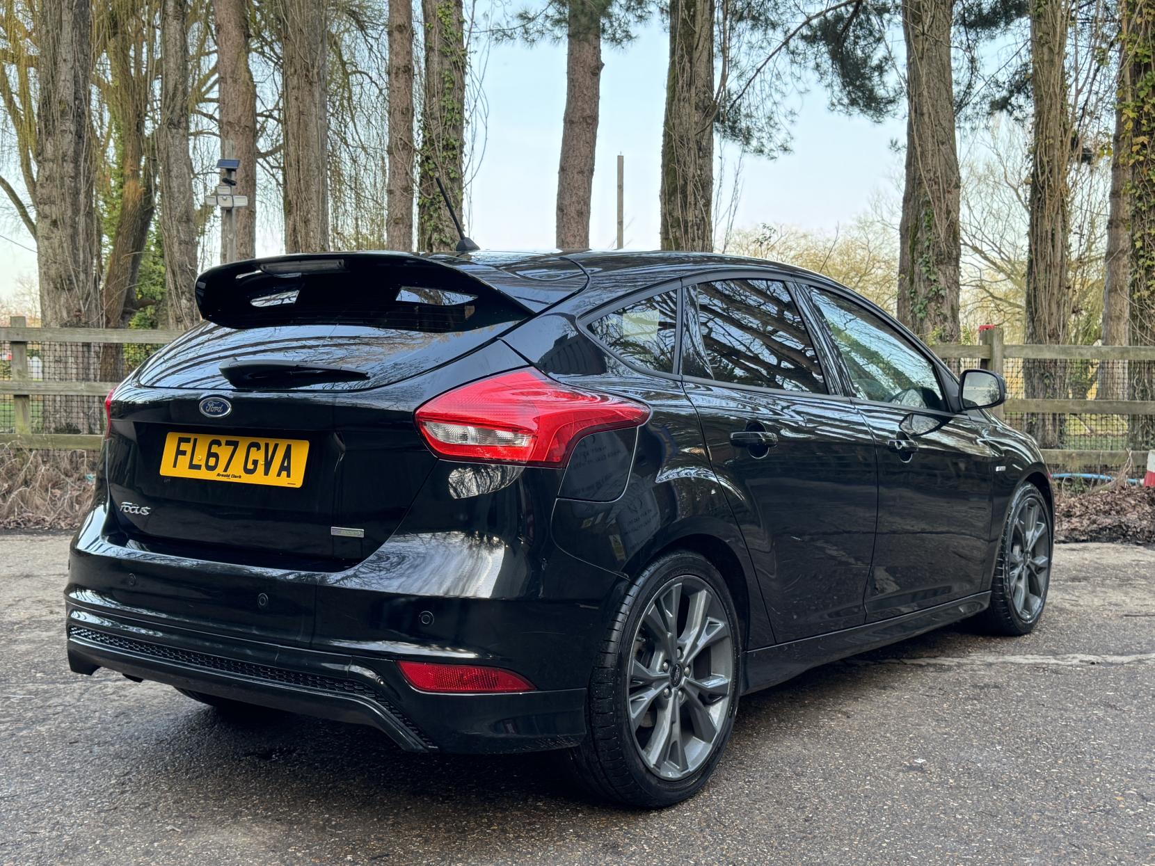 Ford Focus 1.0T EcoBoost ST-Line Hatchback 5dr Petrol Manual Euro 6 (s/s) (140 ps)