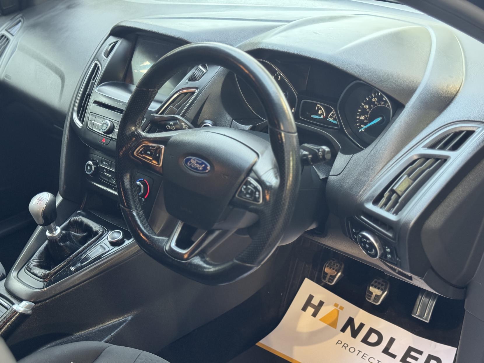 Ford Focus 1.0T EcoBoost ST-Line Hatchback 5dr Petrol Manual Euro 6 (s/s) (140 ps)