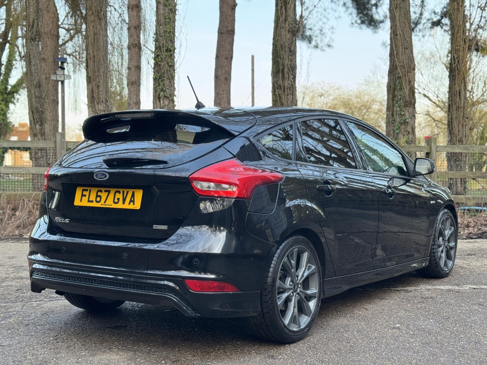 Ford Focus 1.0T EcoBoost ST-Line Hatchback 5dr Petrol Manual Euro 6 (s/s) (140 ps)