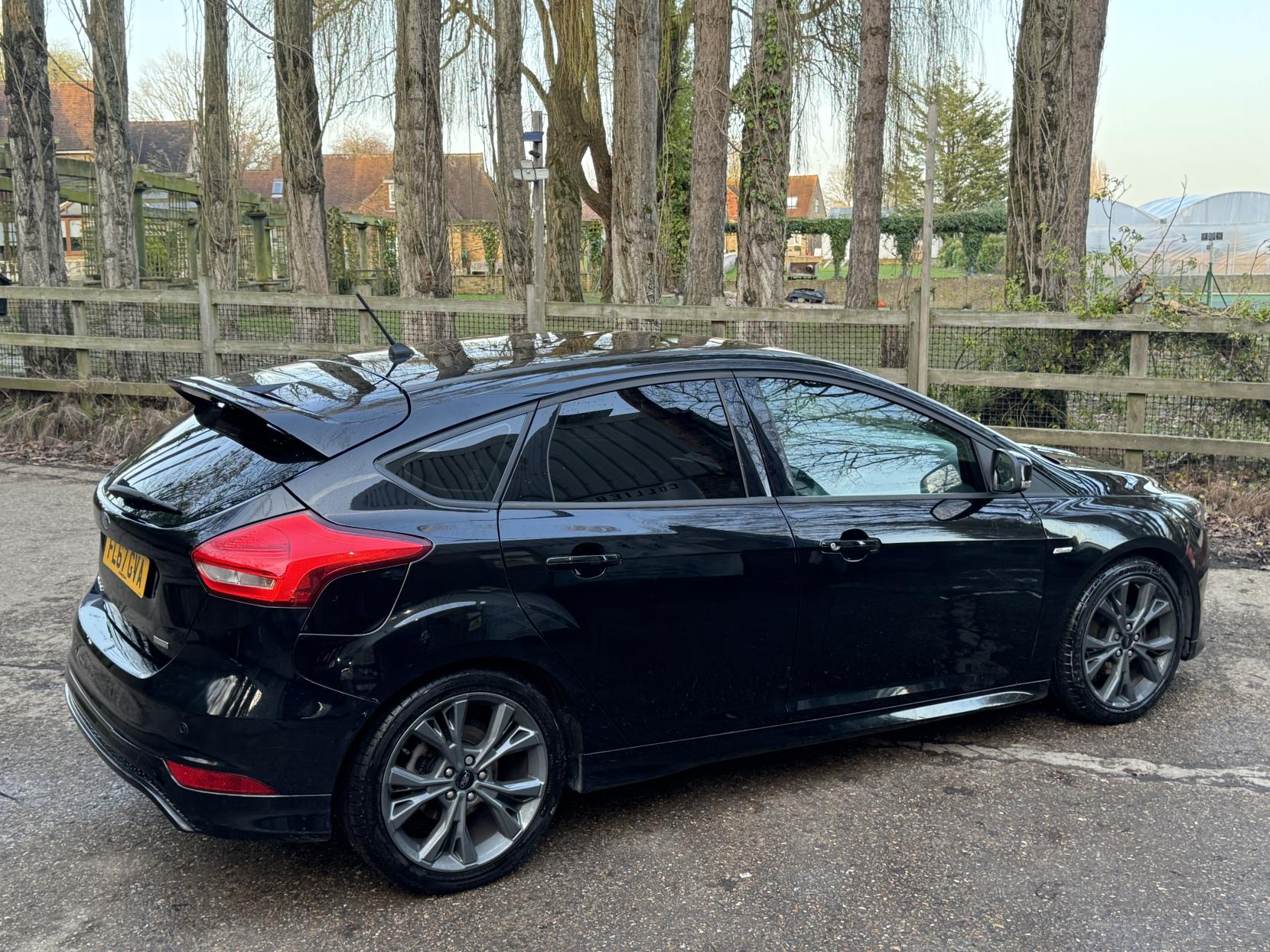 Ford Focus 1.0T EcoBoost ST-Line Hatchback 5dr Petrol Manual Euro 6 (s/s) (140 ps)