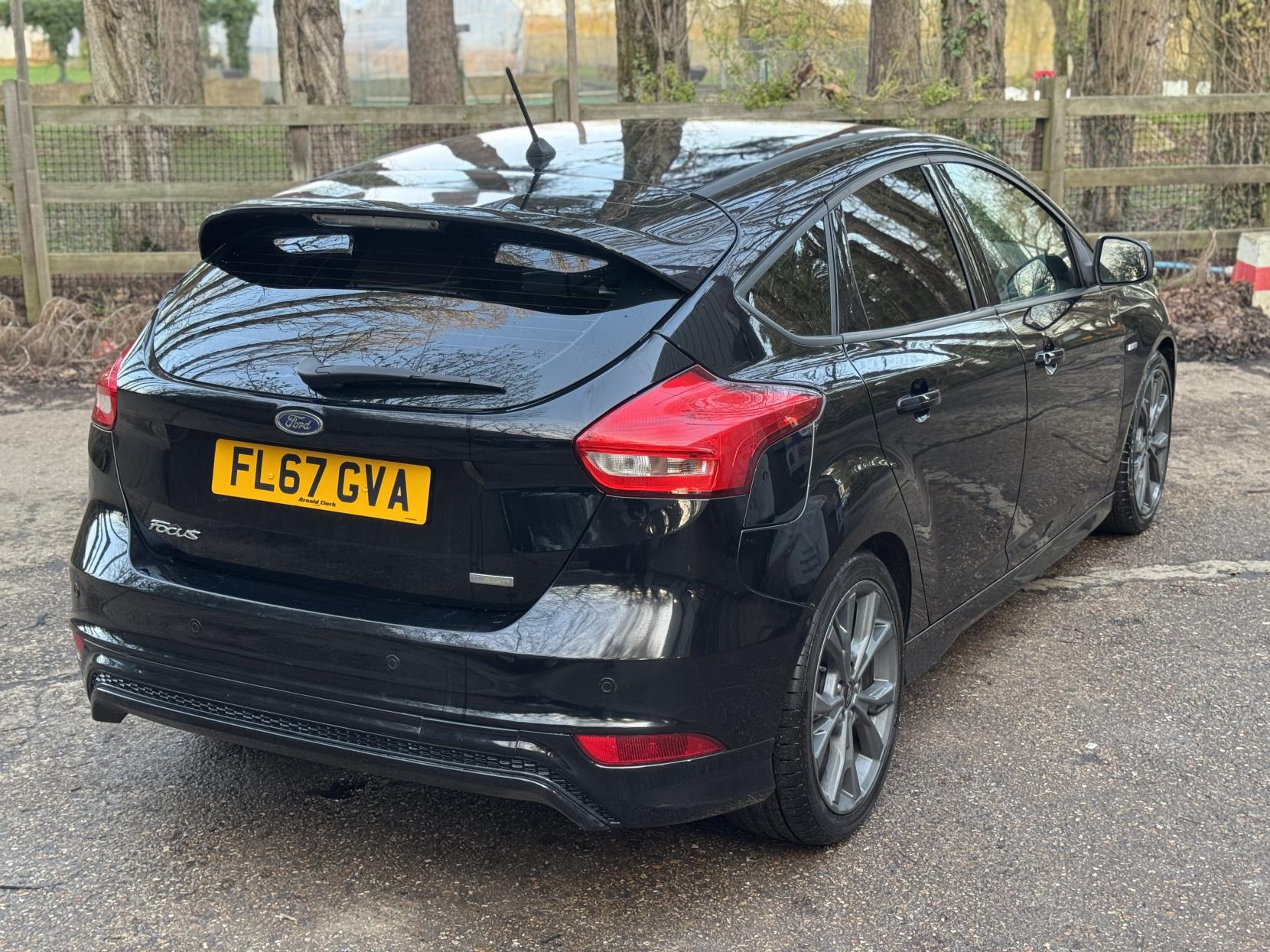 Ford Focus 1.0T EcoBoost ST-Line Hatchback 5dr Petrol Manual Euro 6 (s/s) (140 ps)