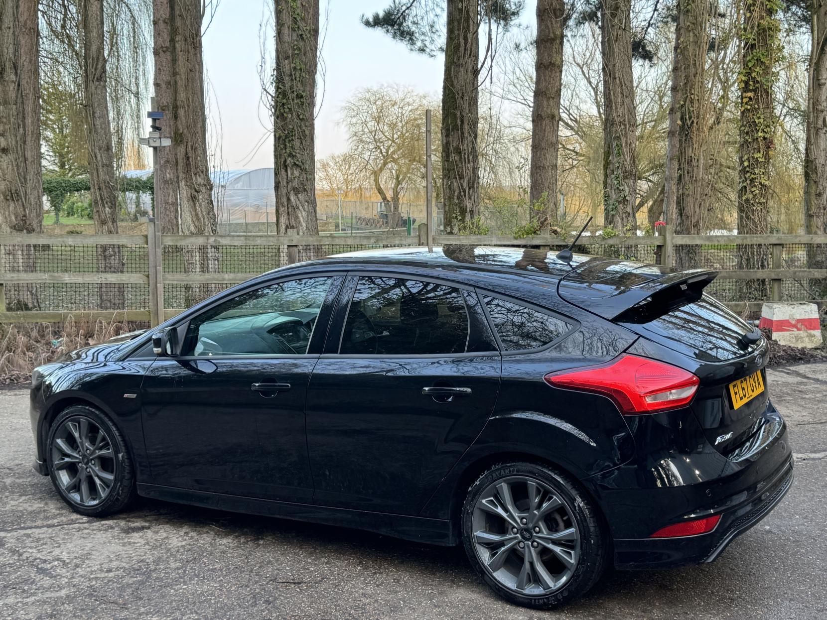 Ford Focus 1.0T EcoBoost ST-Line Hatchback 5dr Petrol Manual Euro 6 (s/s) (140 ps)