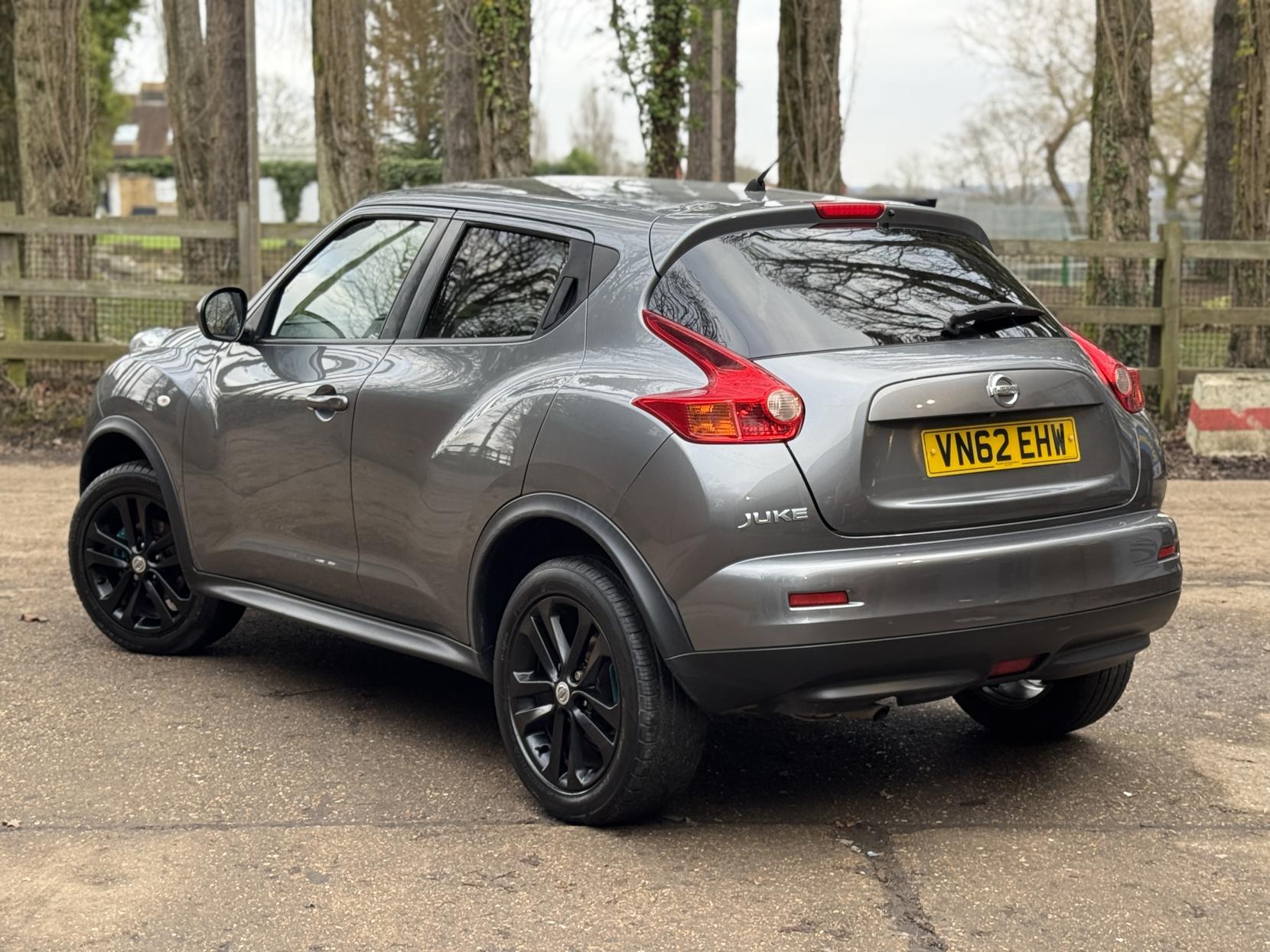 Nissan Juke 1.6 Acenta Premium SUV 5dr Petrol Manual Euro 5 (s/s) (117 ps)