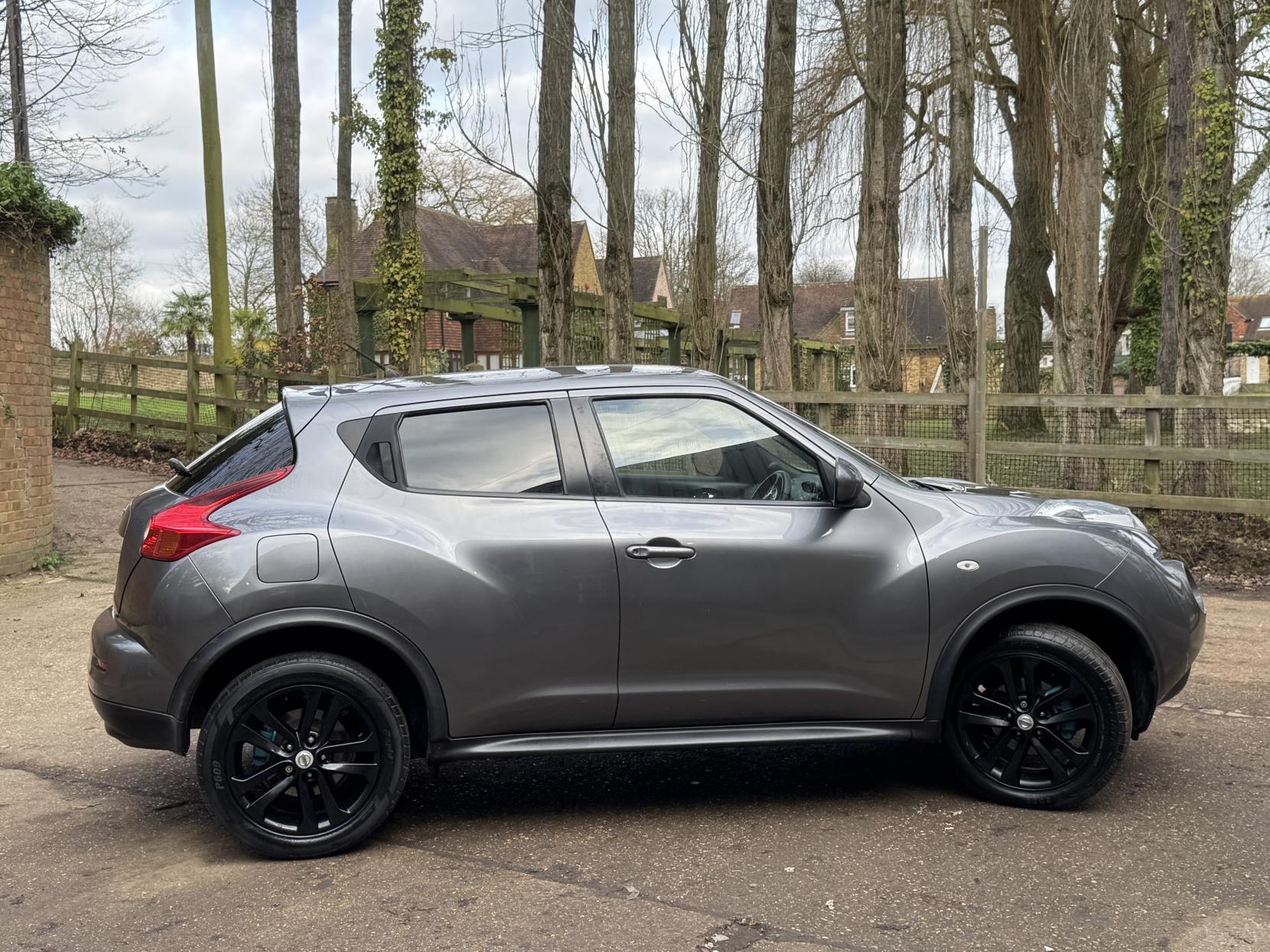 Nissan Juke 1.6 Acenta Premium SUV 5dr Petrol Manual Euro 5 (s/s) (117 ps)