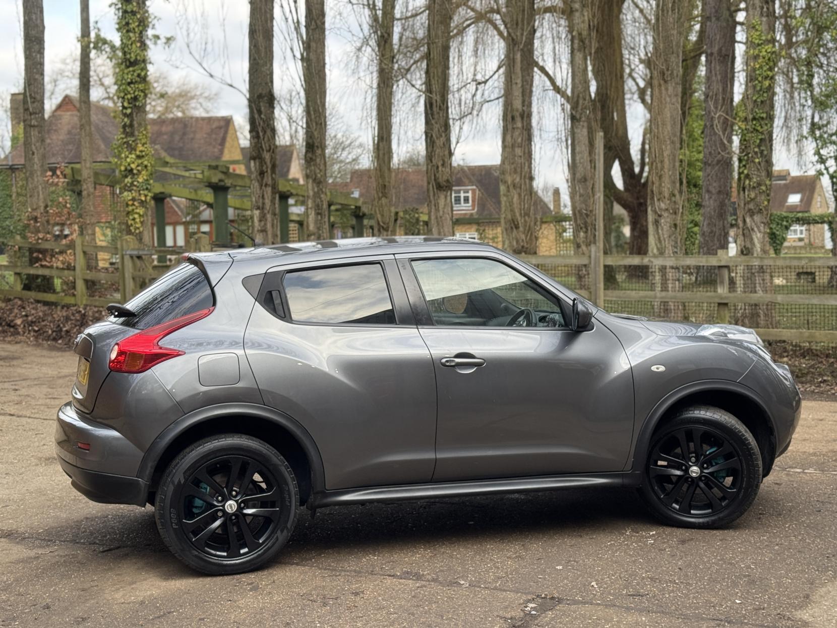 Nissan Juke 1.6 Acenta Premium SUV 5dr Petrol Manual Euro 5 (s/s) (117 ps)