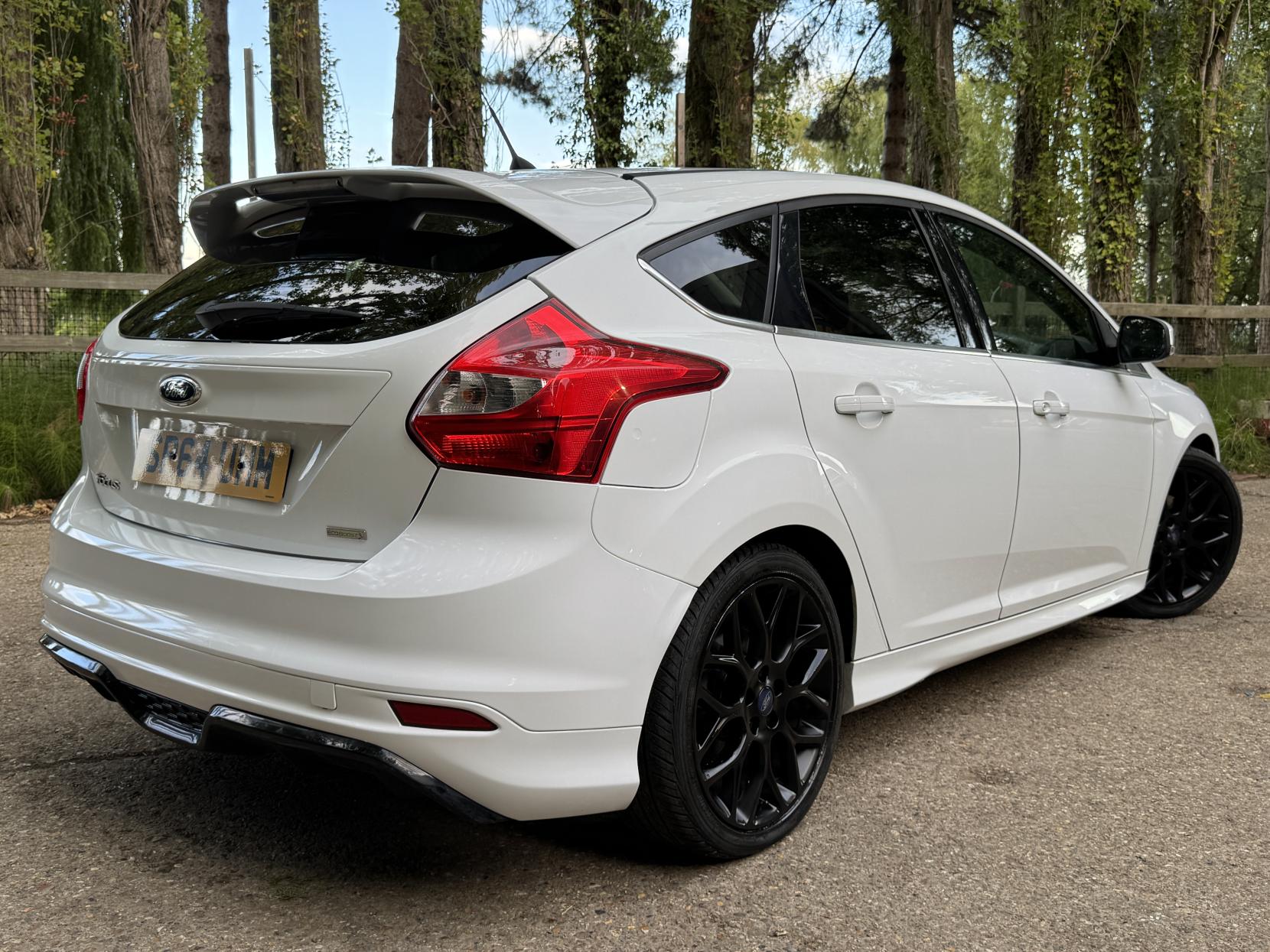 Ford Focus 1.0T EcoBoost Zetec S Hatchback 5dr Petrol Manual Euro 5 (s/s) (125 ps)