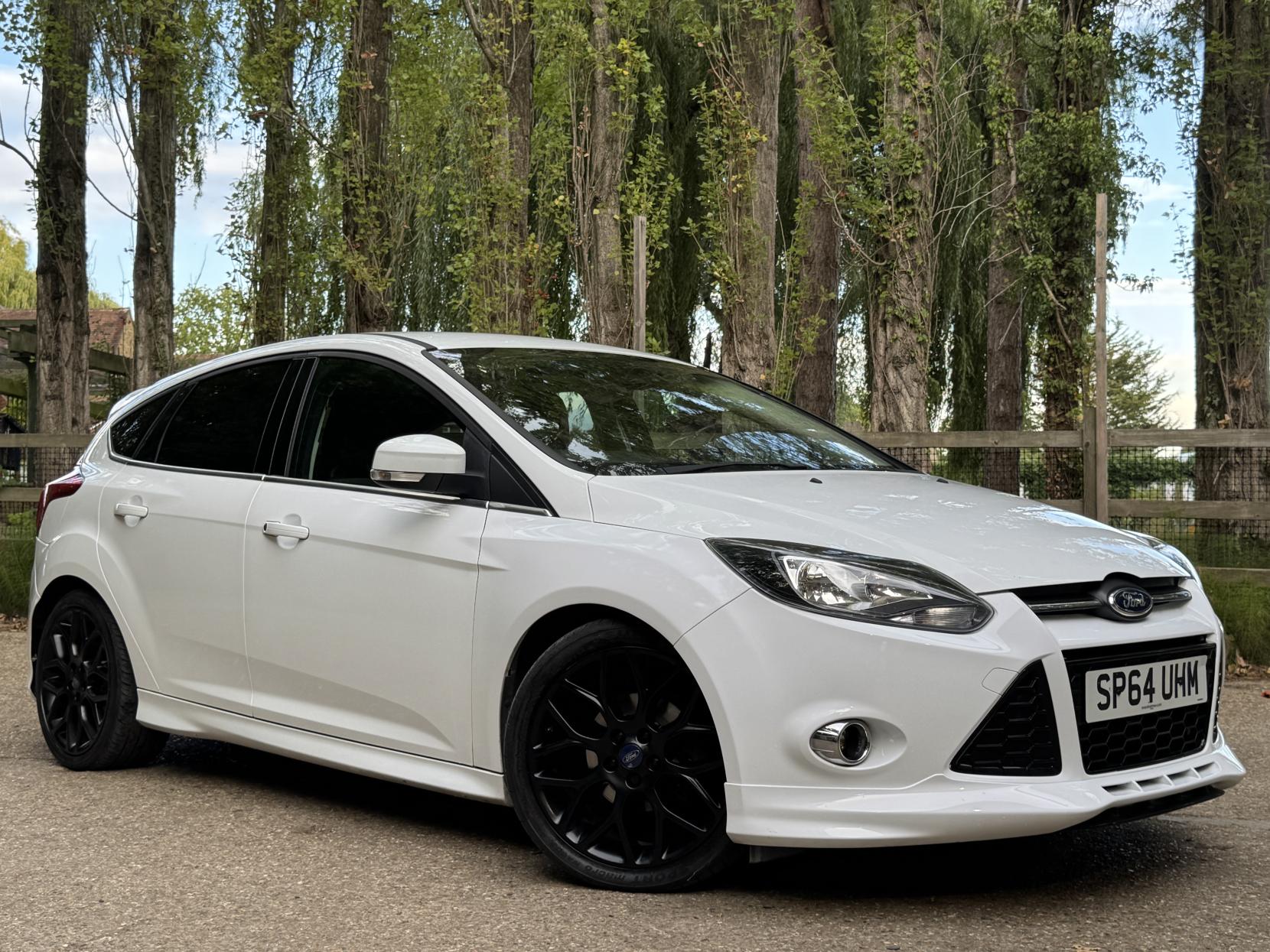 Ford Focus 1.0T EcoBoost Zetec S Hatchback 5dr Petrol Manual Euro 5 (s/s) (125 ps)