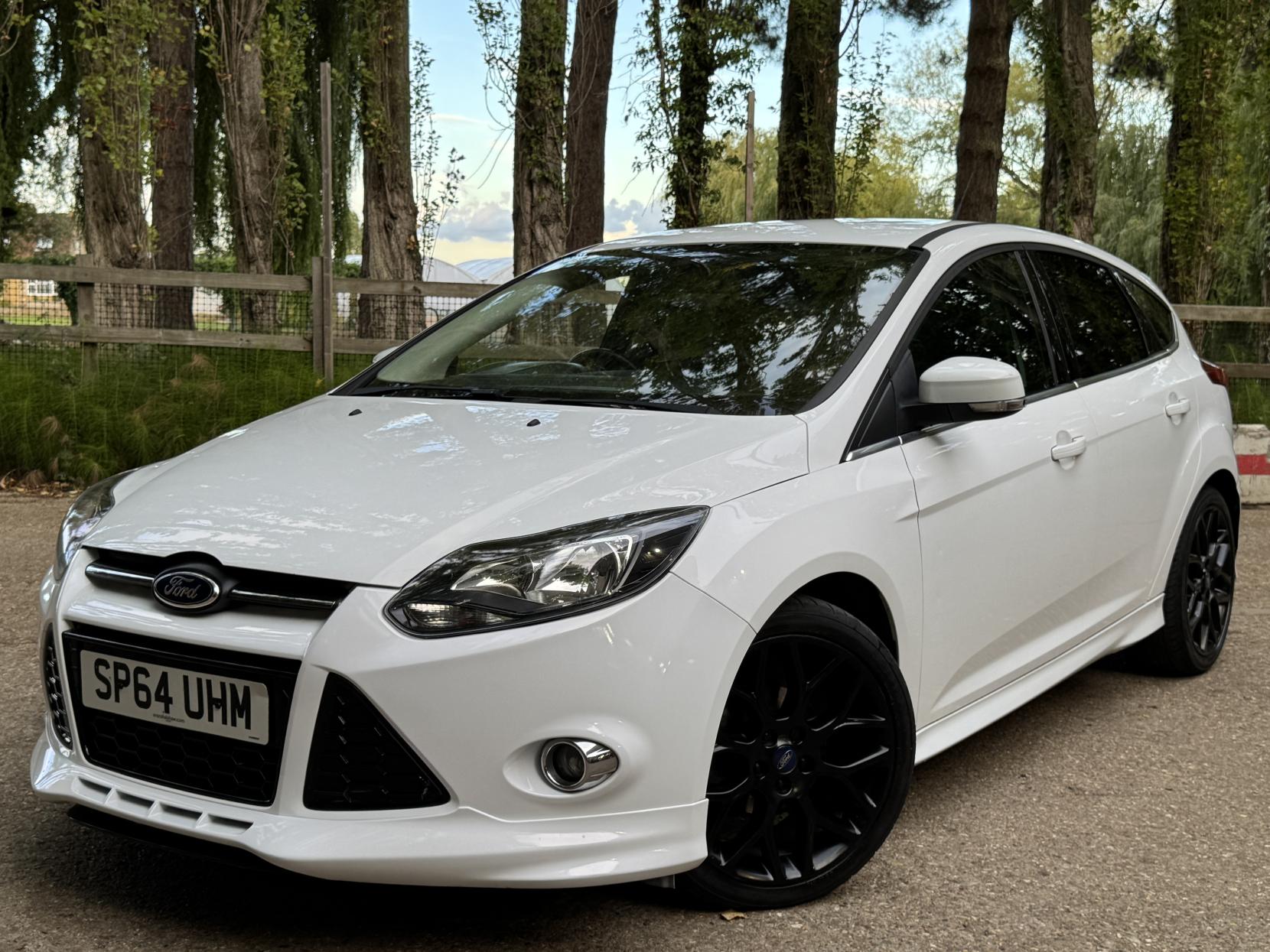 Ford Focus 1.0T EcoBoost Zetec S Hatchback 5dr Petrol Manual Euro 5 (s/s) (125 ps)