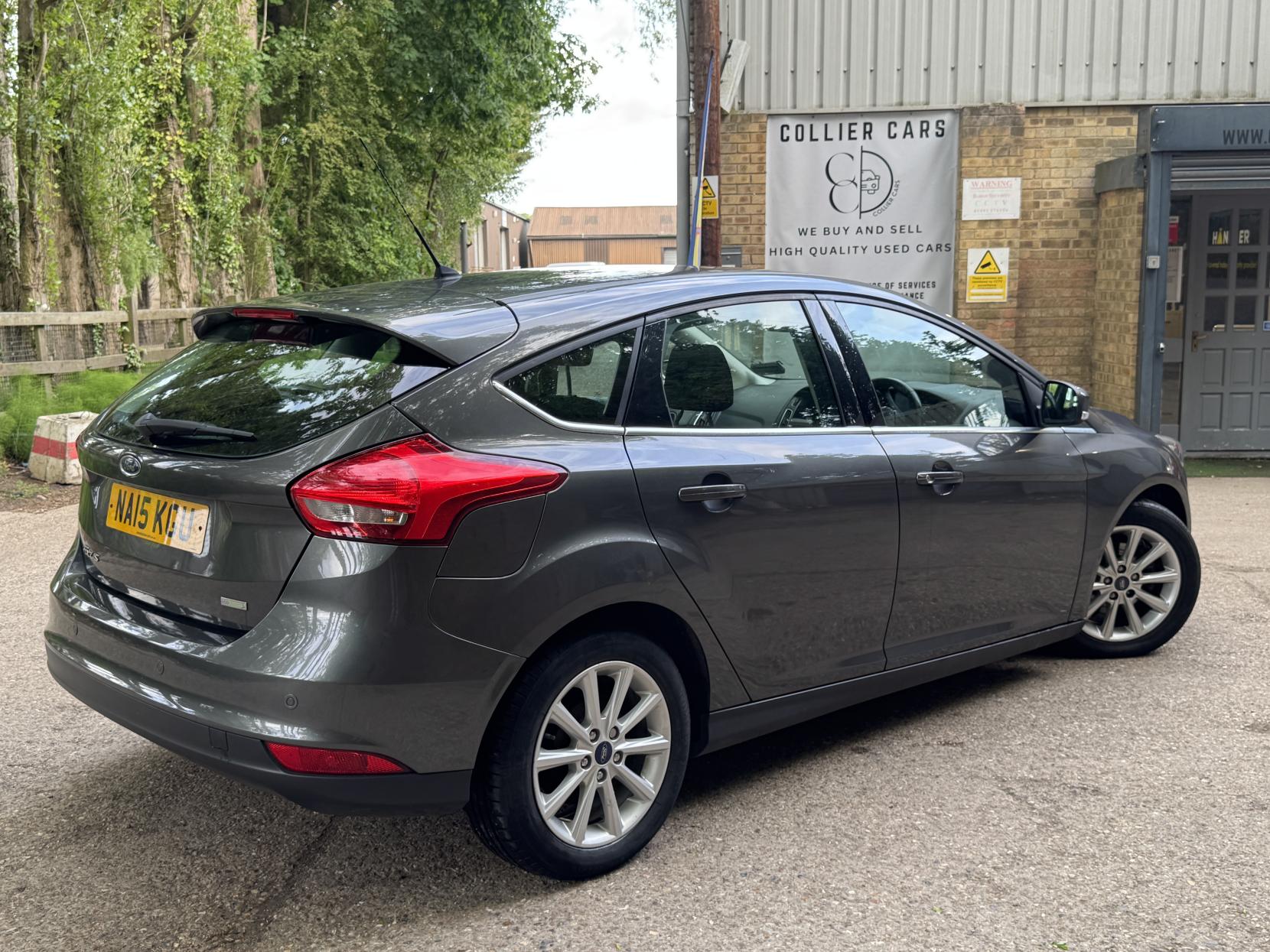 Ford Focus 1.0T EcoBoost Titanium Hatchback 5dr Petrol Manual Euro 6 (s/s) (125 ps)